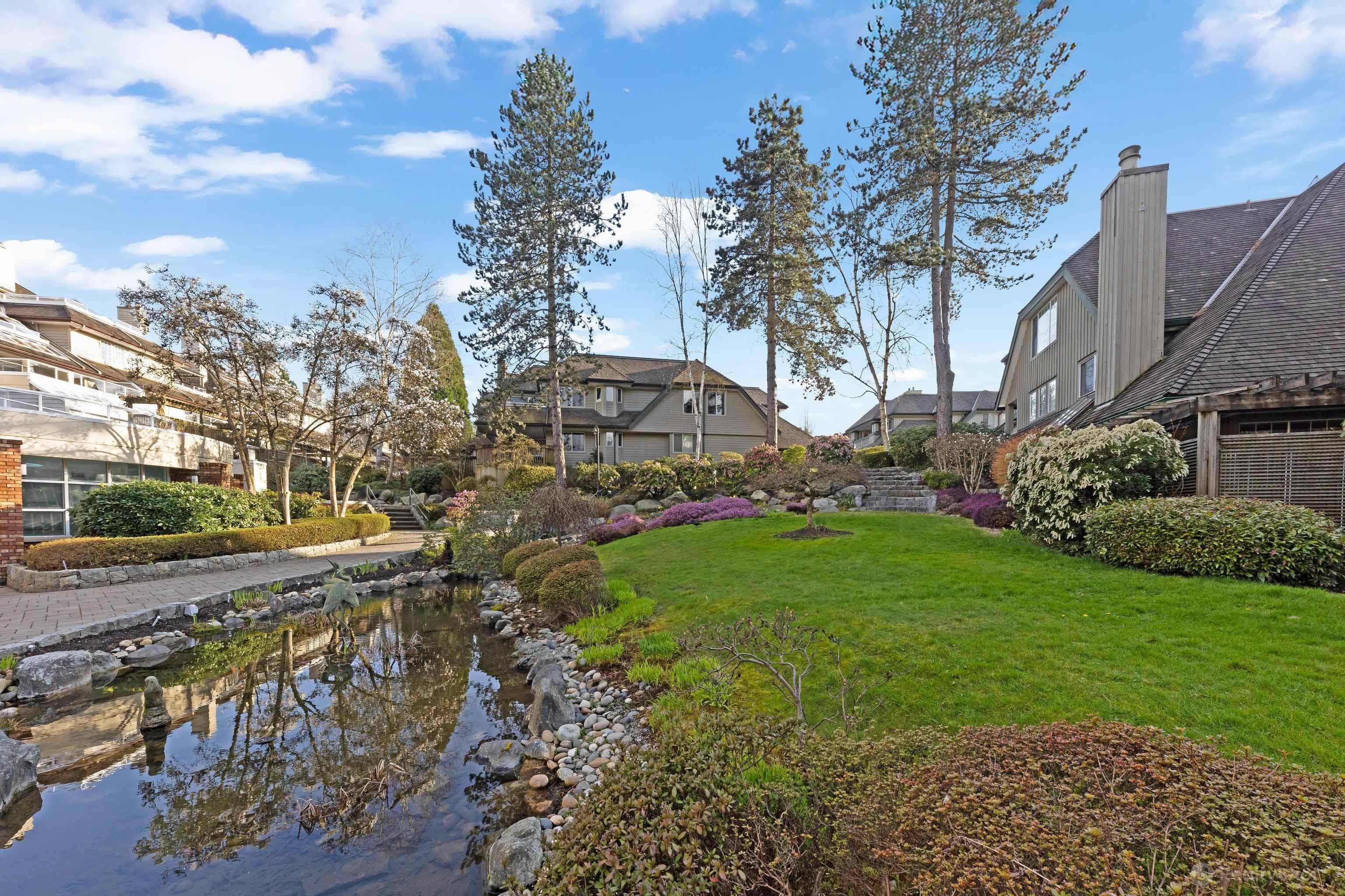 301 - 3421 Curle Avenue, Burnaby, V5G 4P4 — photo 2