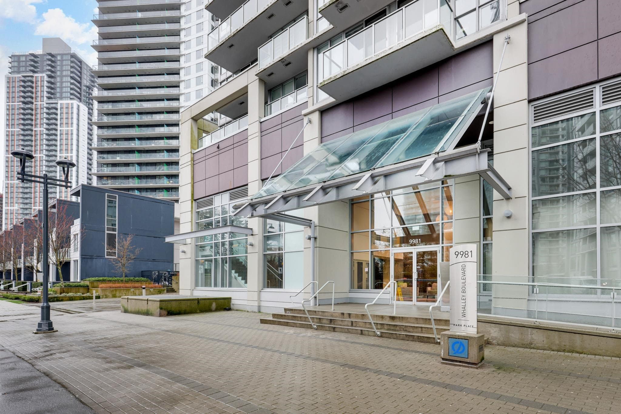 604 - 9981 Whalley Boulevard, Surrey, V3T 0G6 — photo 3