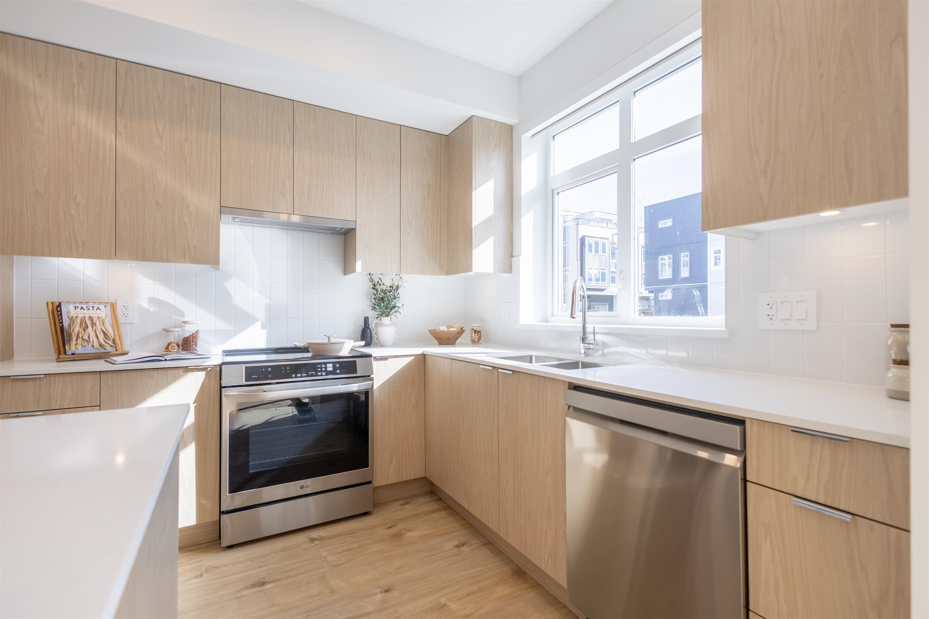 9 - 16325 21 Avenue, Surrey, V3Z 1K6 — photo 5