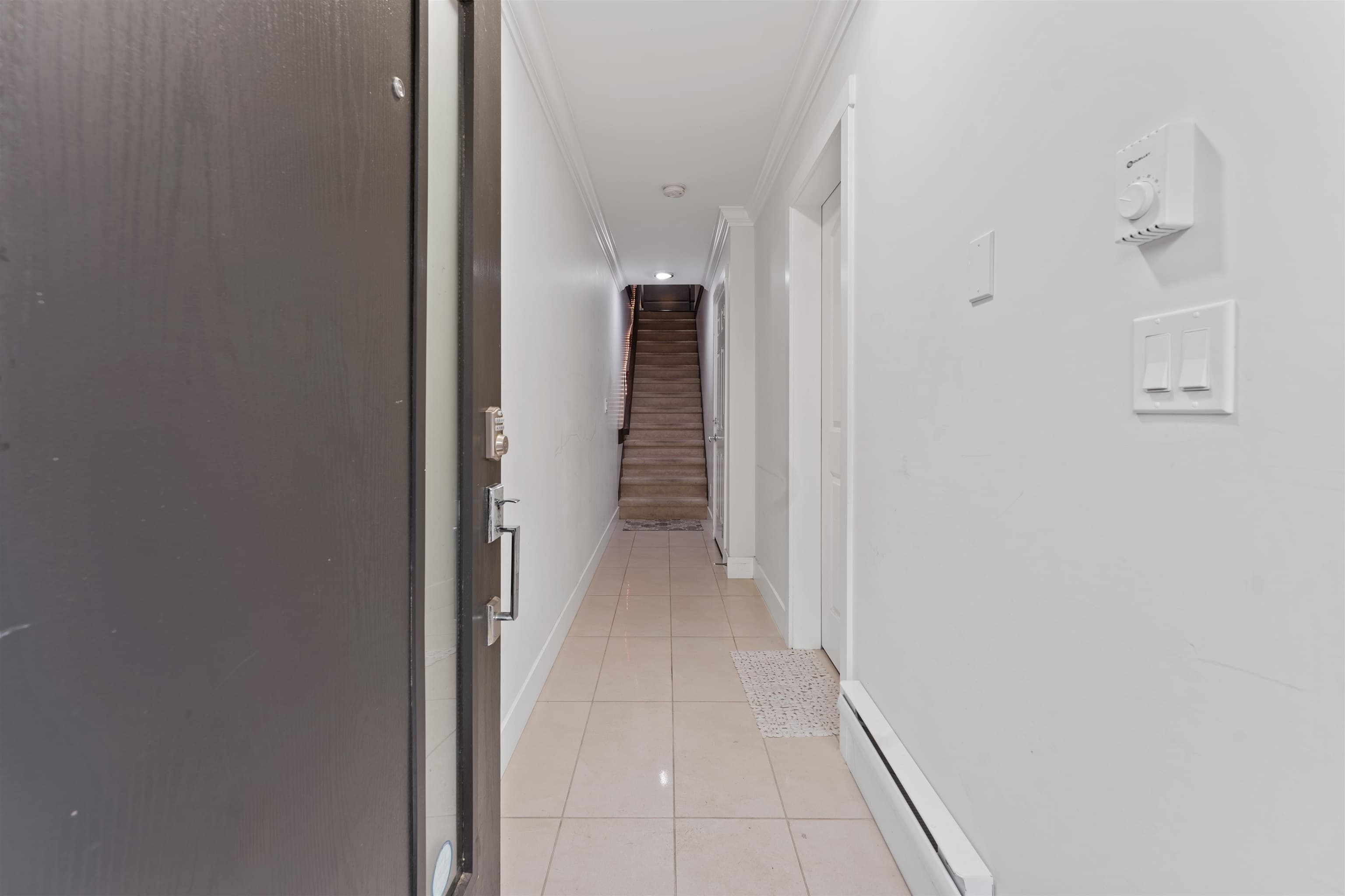 121 - 13898 64 Avenue, Surrey, V3W 1L6 — photo 3