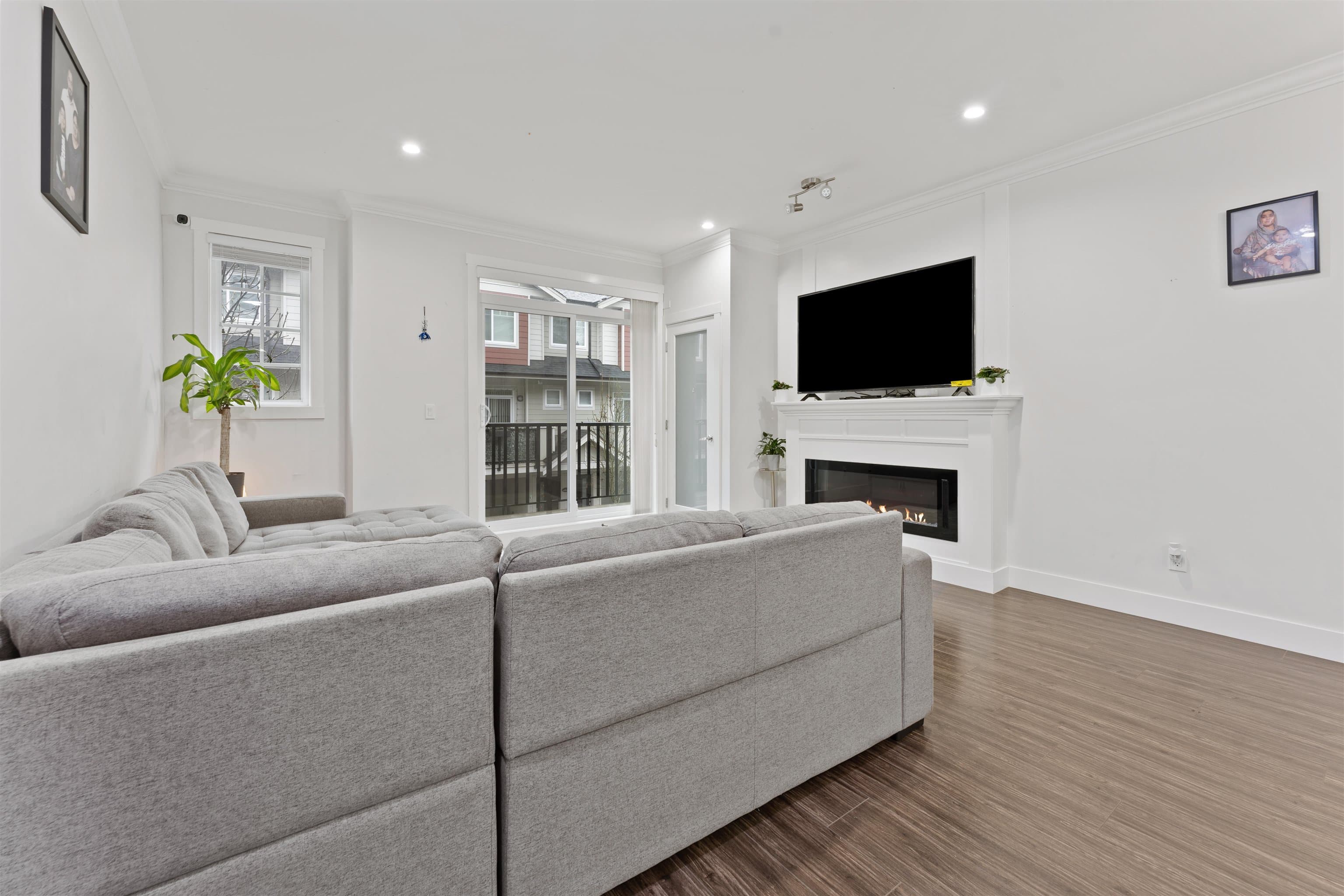 121 - 13898 64 Avenue, Surrey, V3W 1L6 — photo 5