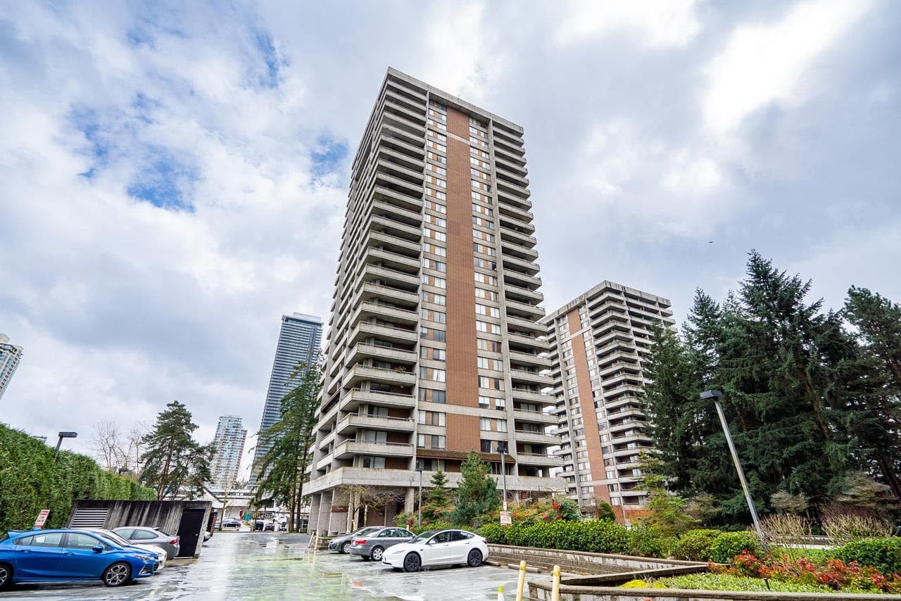 406 - 3755 Bartlett Court, Burnaby, V3J 7G7 — photo 2