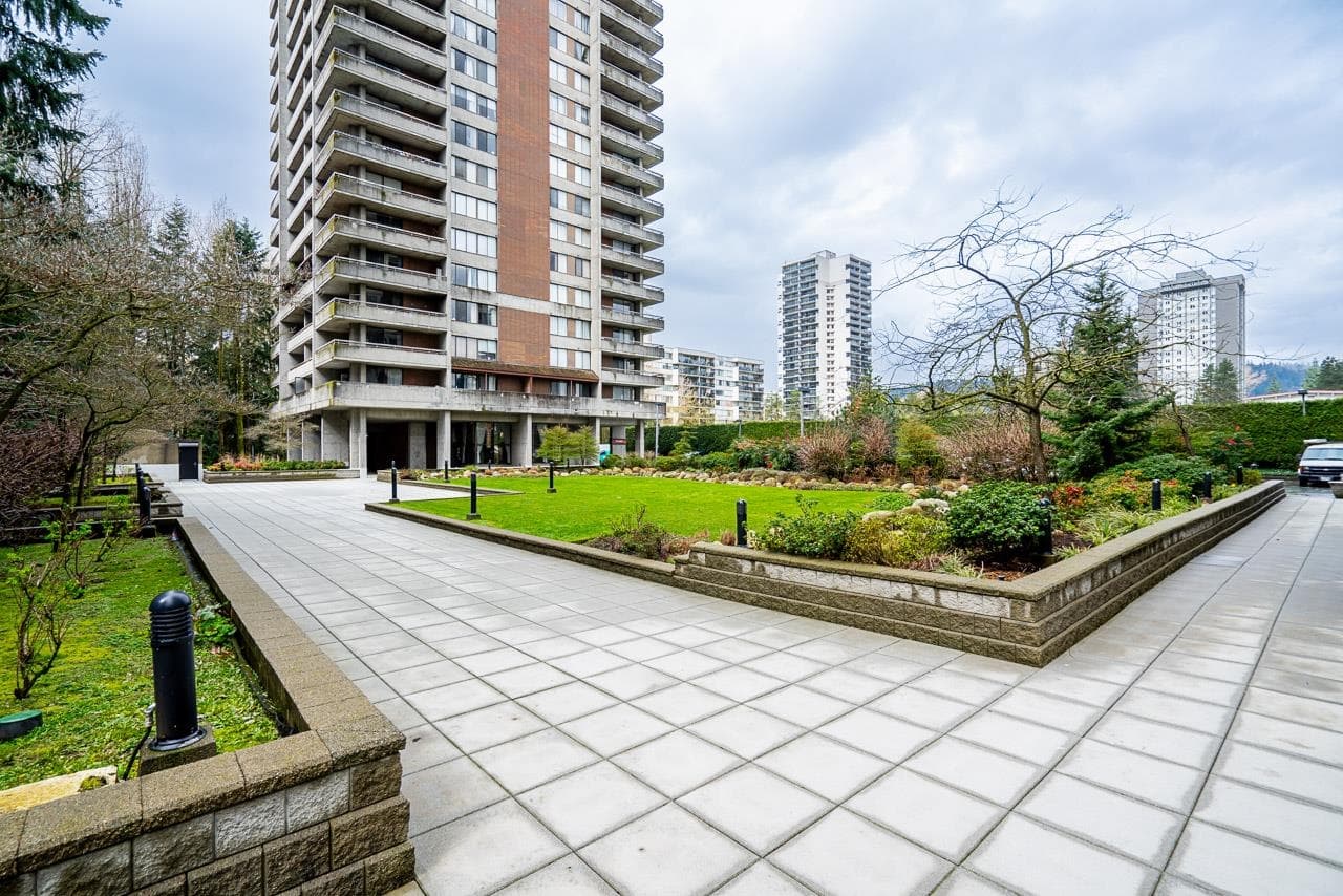 406 - 3755 Bartlett Court, Burnaby, V3J 7G7 — photo 1
