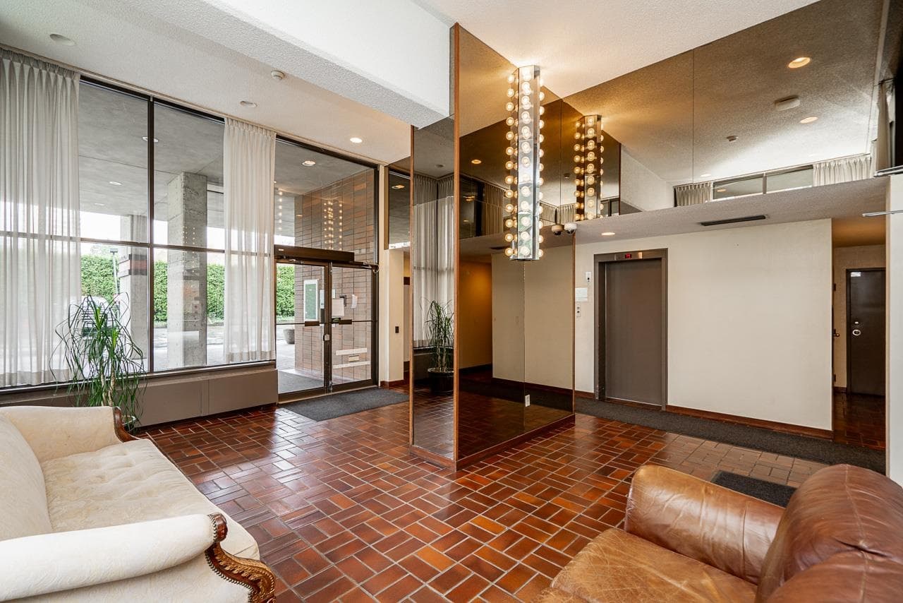 406 - 3755 Bartlett Court, Burnaby, V3J 7G7 — photo 5