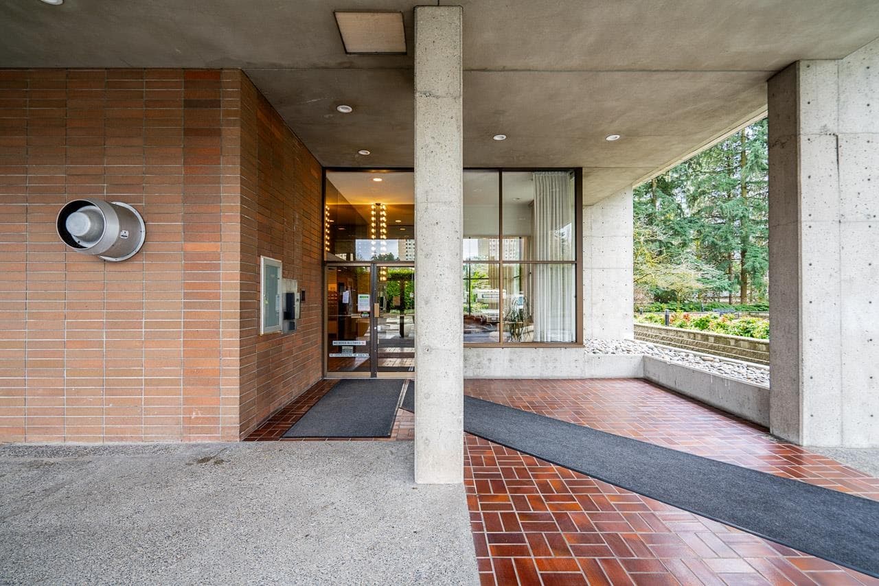 406 - 3755 Bartlett Court, Burnaby, V3J 7G7 — photo 4