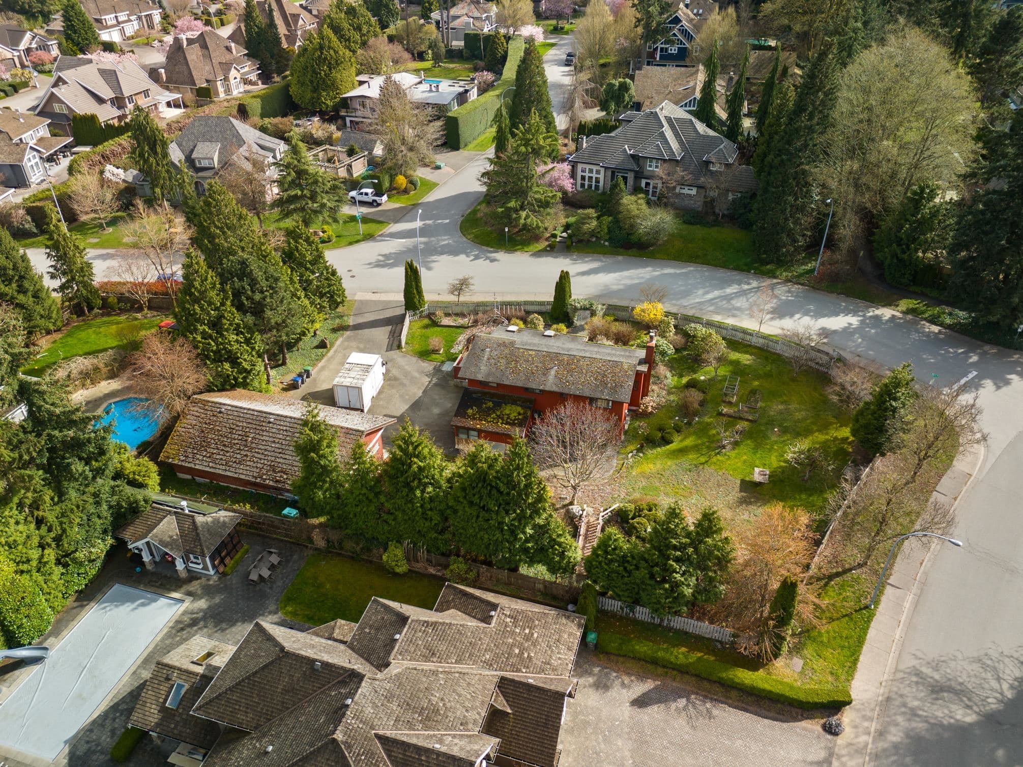 13201 23a Avenue, Surrey, V4A 9W5 — photo 2
