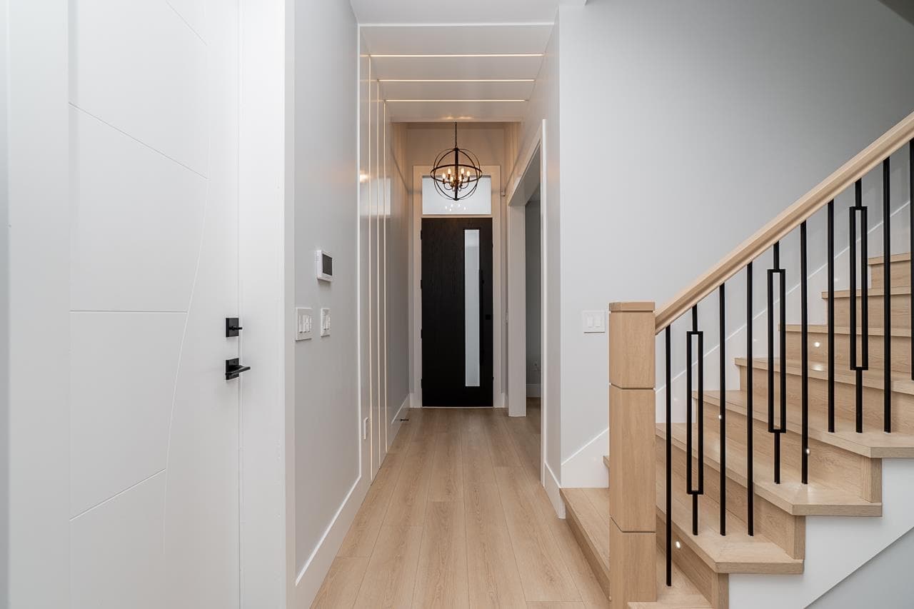 7121 204a Street, Langley, V2Y 3S7 — photo 5