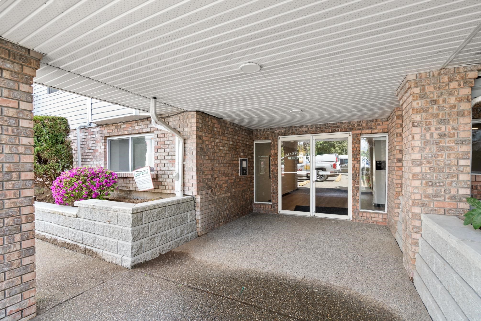 311 - 2750 Fuller Street, Abbotsford, V2S 3K1 — photo 2
