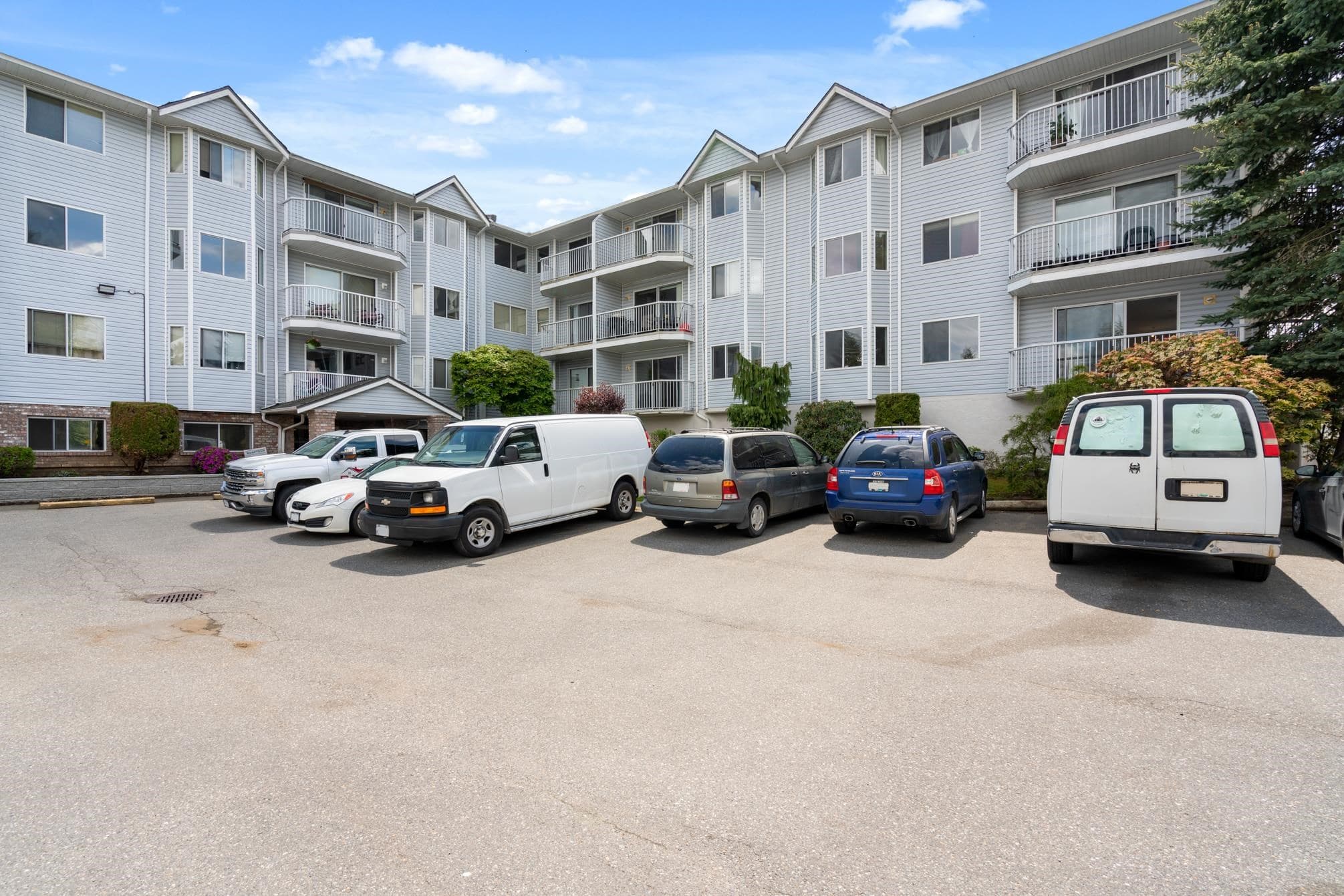 311 - 2750 Fuller Street, Abbotsford, V2S 3K1 — photo 1