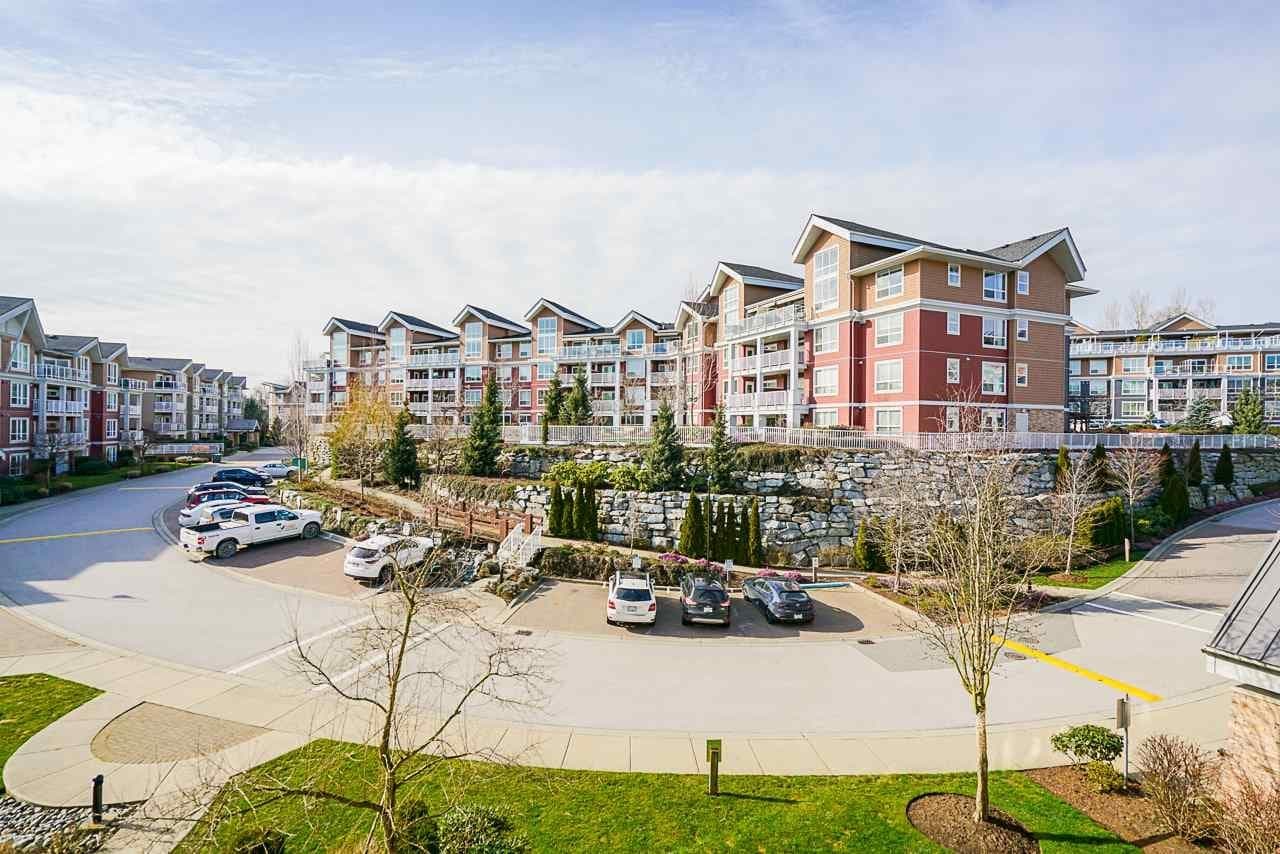 306 - 6450 194 Street, Surrey, V4N 6J8 — photo 3