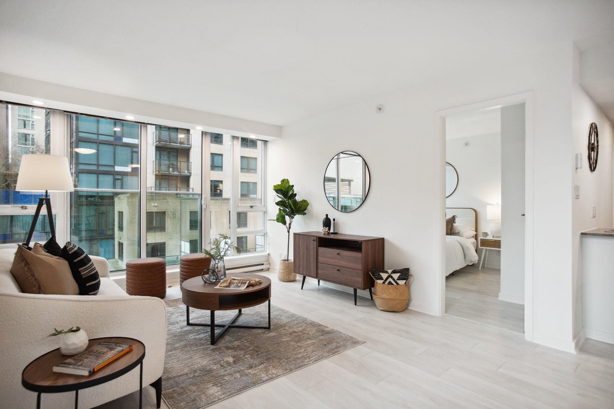 603 - 233 Robson Street, Vancouver, V6B 0E8 — photo 3