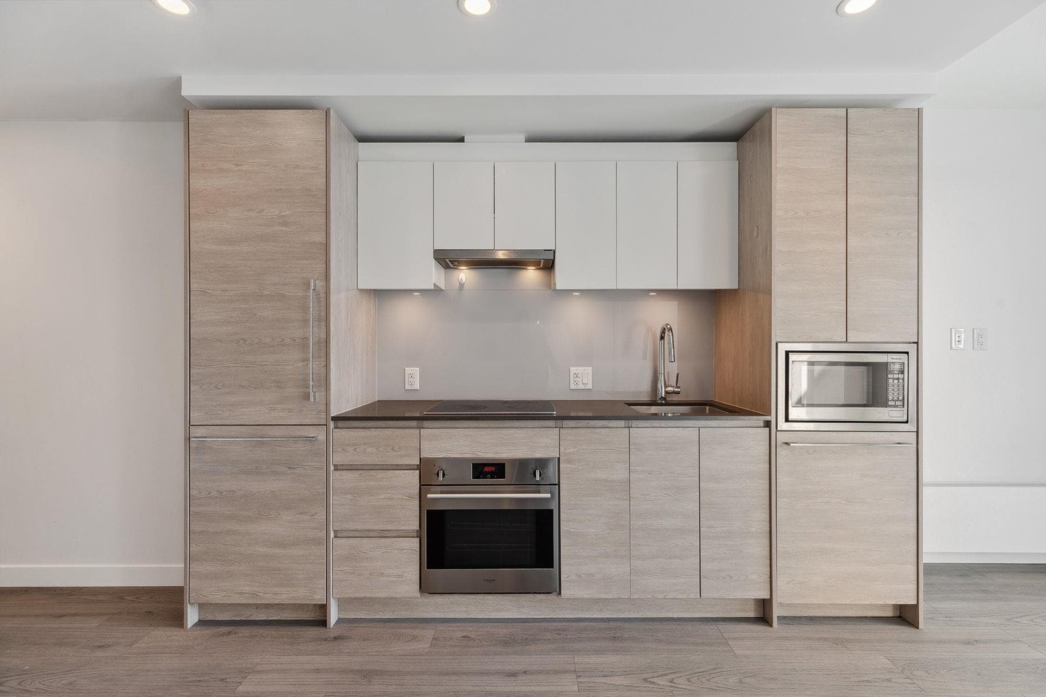 1112 - 13615 Fraser Highway, Surrey, V3T 0P7 — photo 5