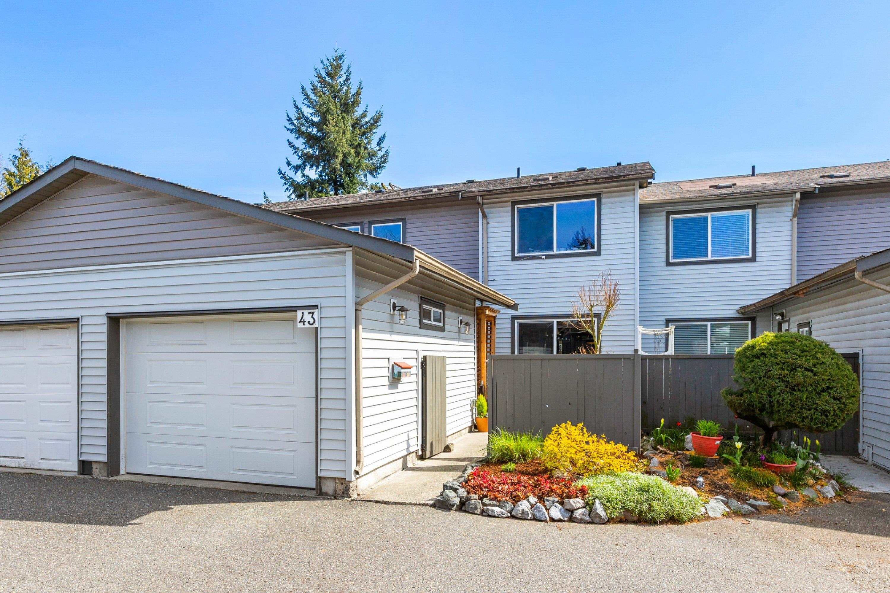 43 - 46689 First Avenue, Chilliwack, V2P 1X5 — photo 2