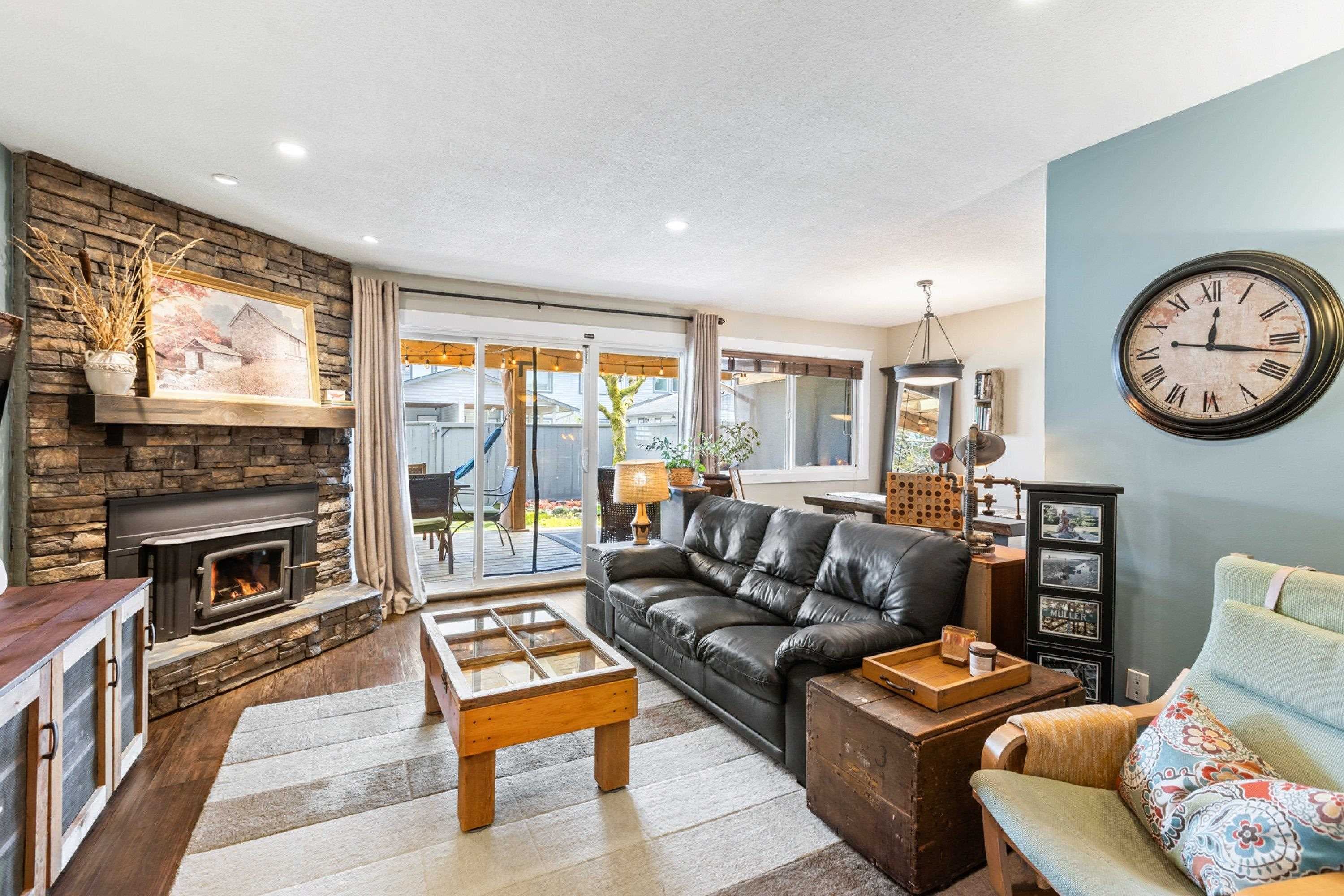43 - 46689 First Avenue, Chilliwack, V2P 1X5 — photo 1