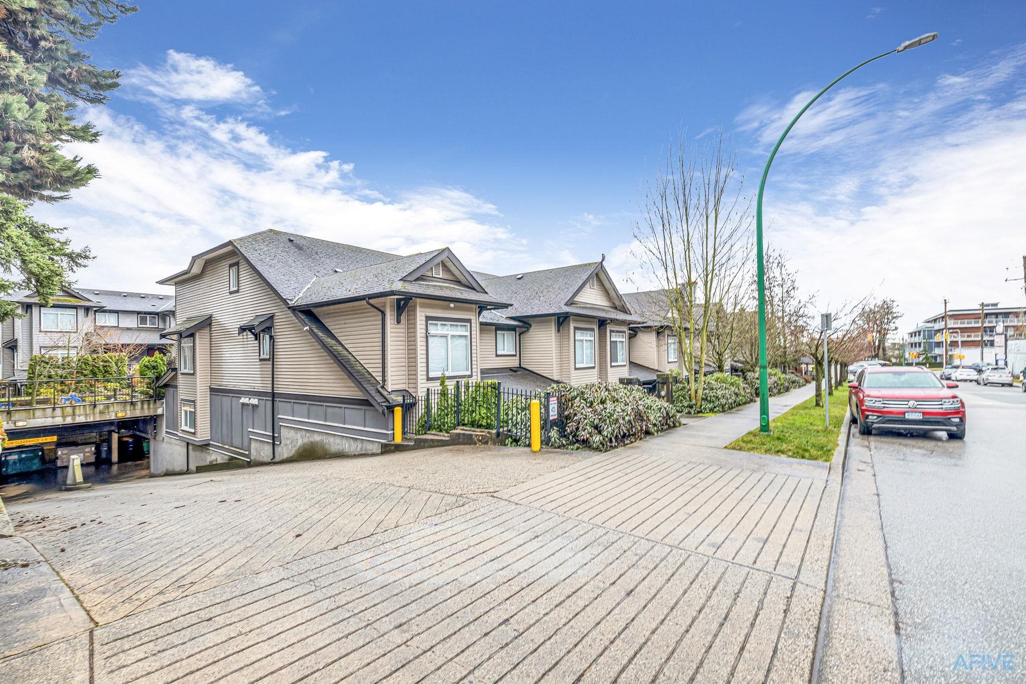 11 - 7428 14th Avenue, Burnaby, V3N 0C2 — photo 2