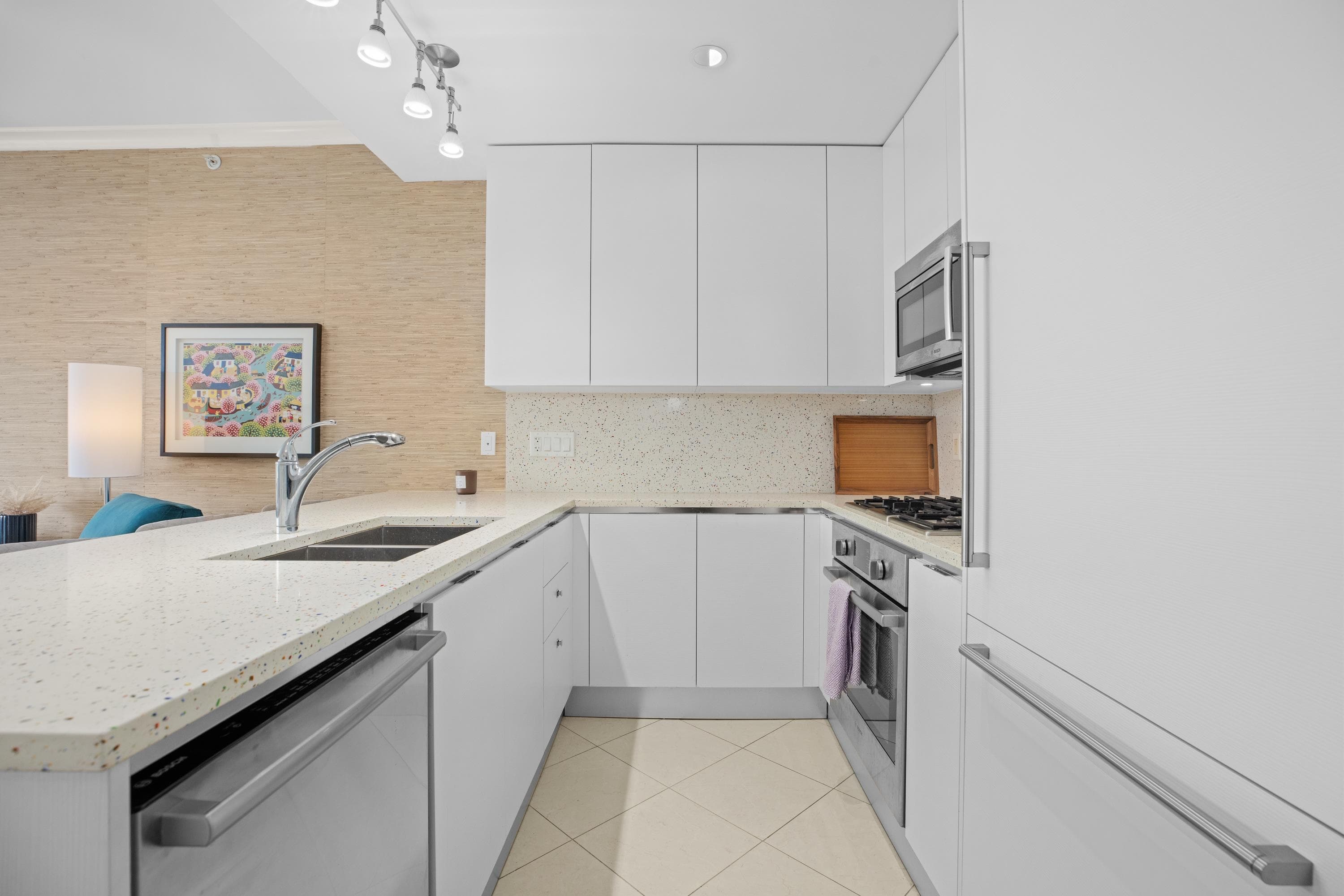 1008 - 199 Victory Ship Way, North Vancouver, V7L 0E2 — photo 5