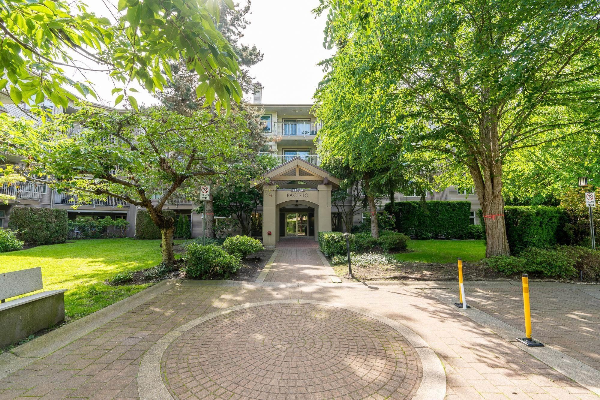 314 - 15220 Guildford Drive, Surrey, V3R 0Y6 — photo 1