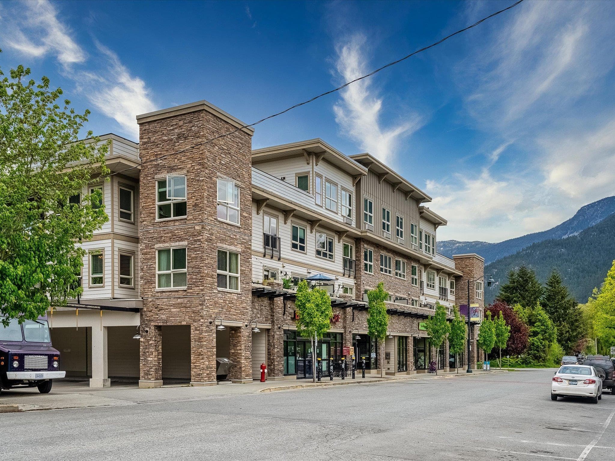 208 - 7445 Frontier Street, Pemberton, V0N 2L1 — photo 1