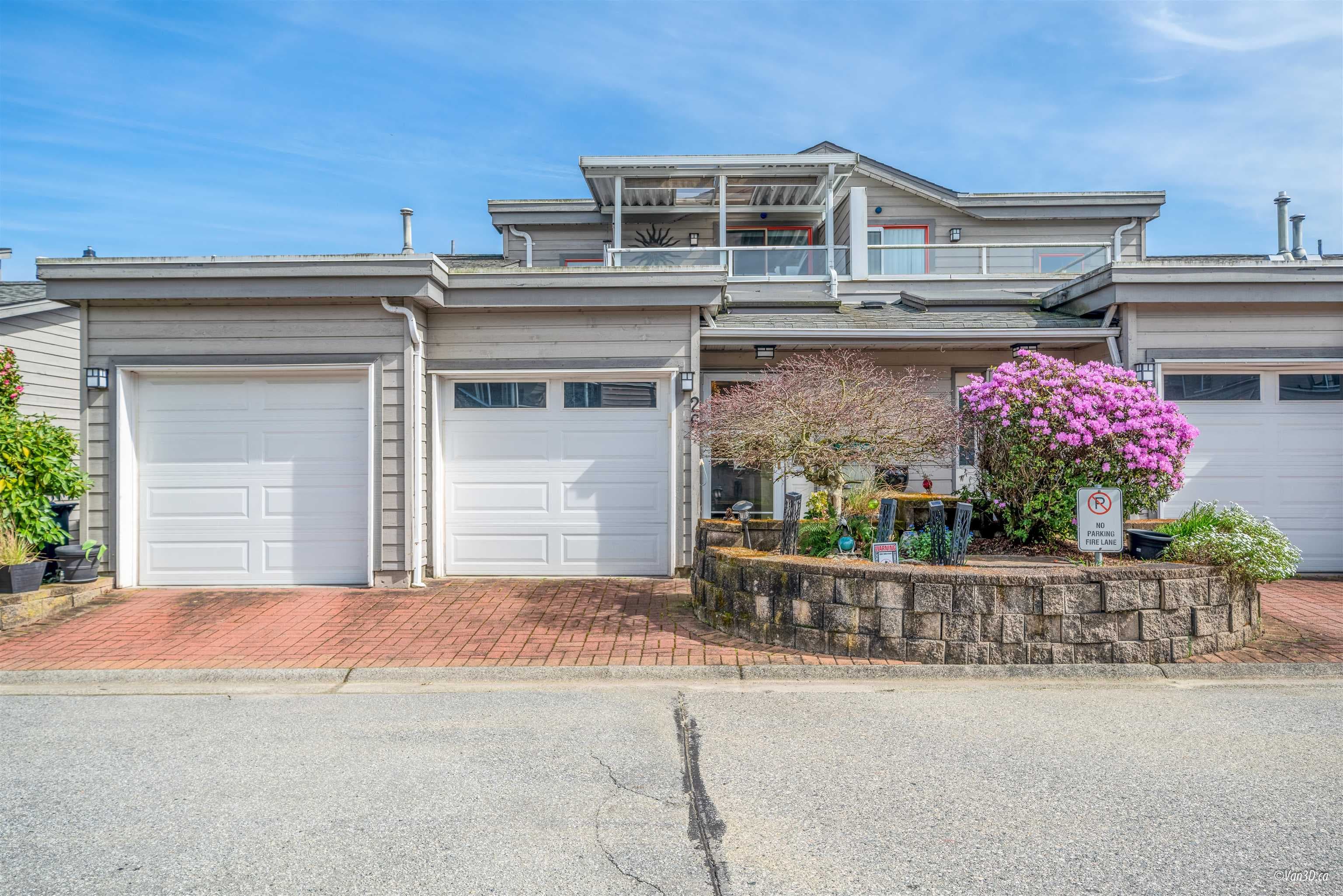 26 - 323 Governors Court, New Westminster, V3L 5S6 — photo 1