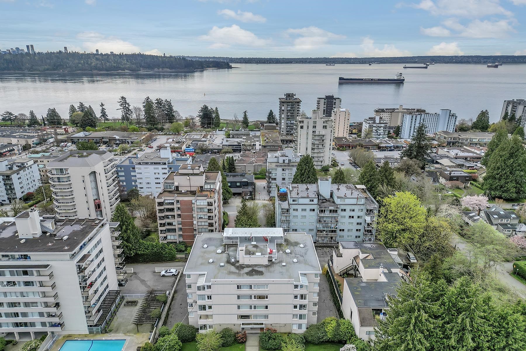 101 - 1750 Esquimalt Avenue, West Vancouver, V7V 1R8 — photo 2