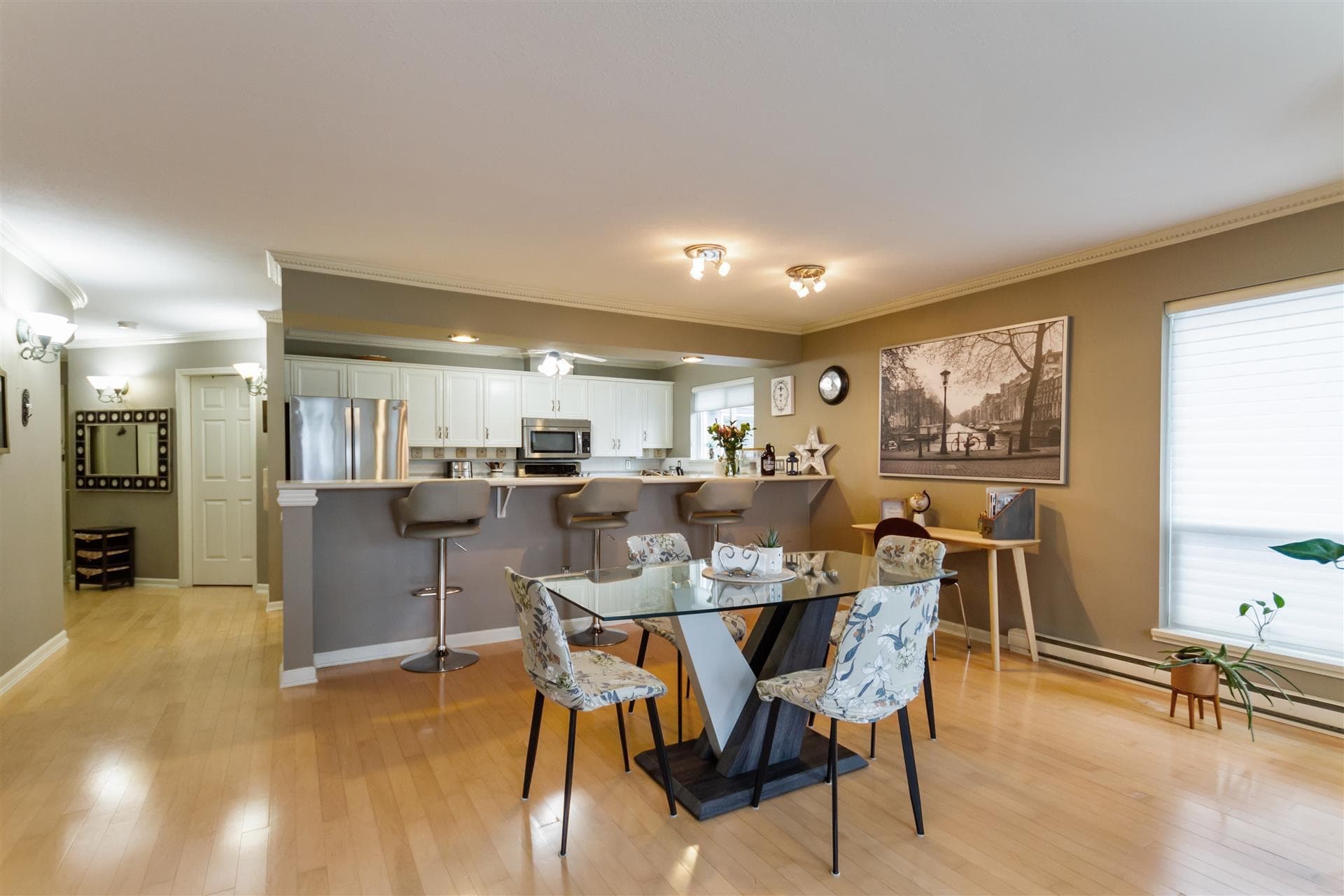 101 - 15717 Marine Drive, White Rock, V4B 1E4 — photo 5