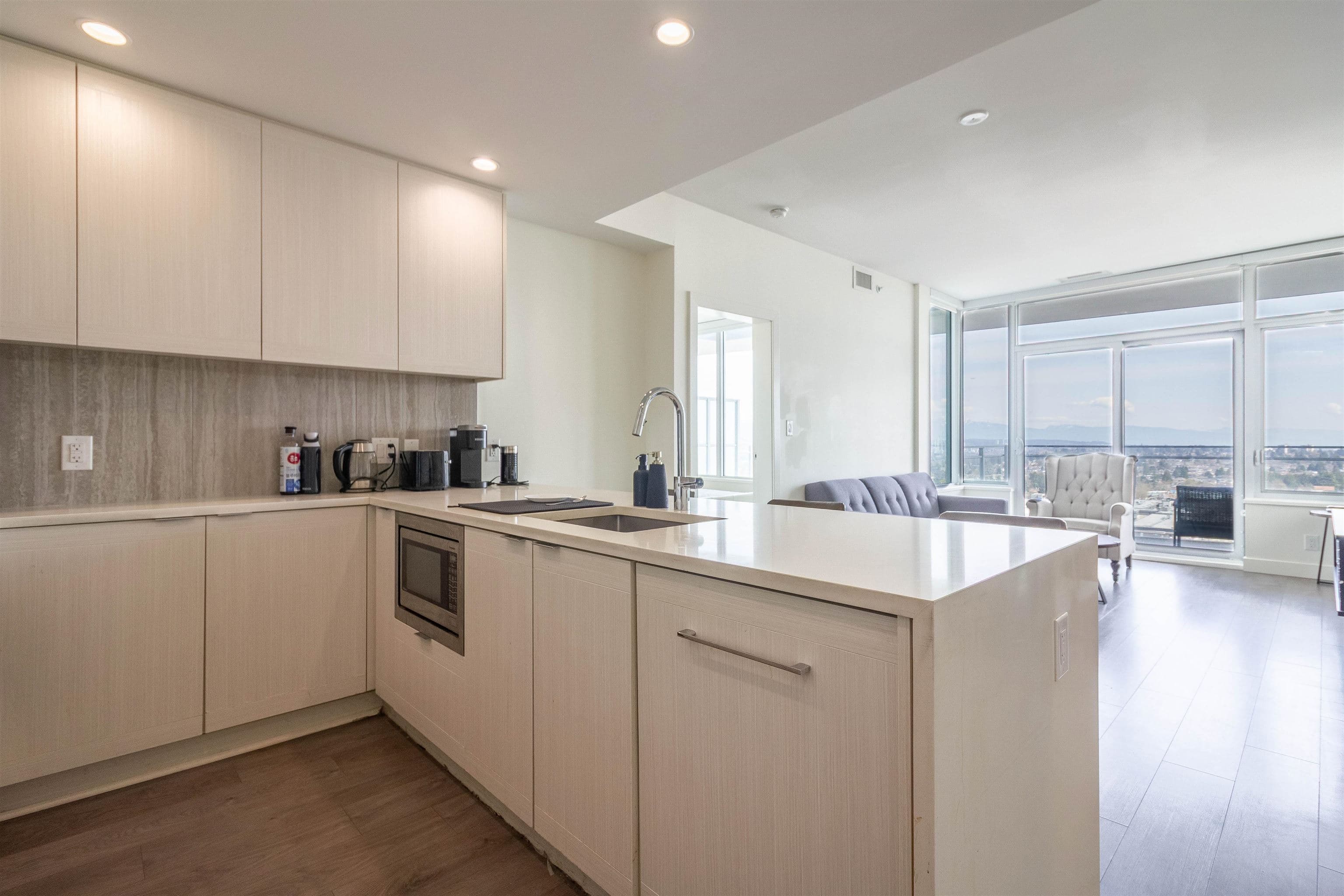 1803 - 5051 Imperial Street, Burnaby, V5J 0J3 — photo 2