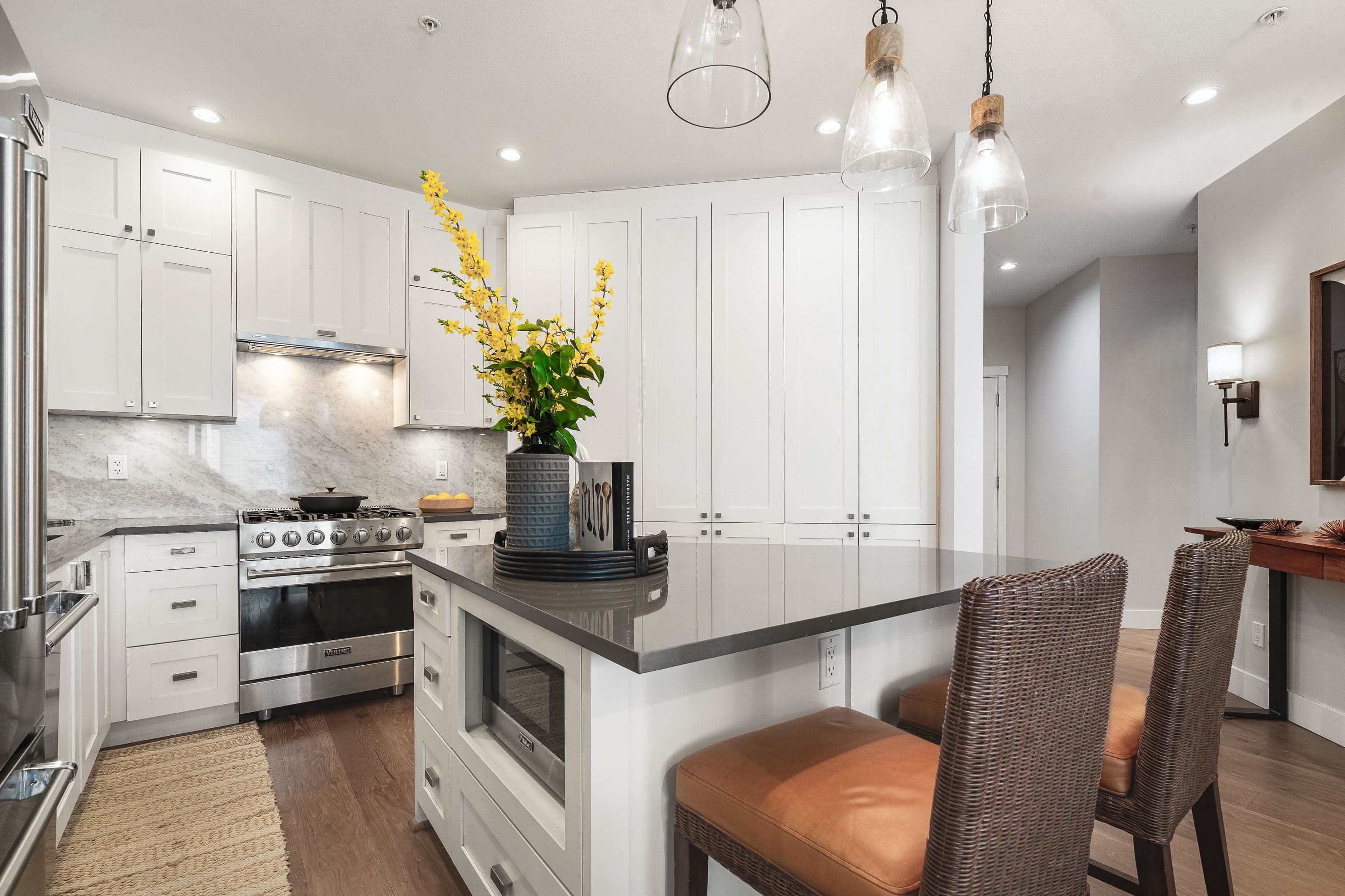 503 - 14855 Thrift Avenue, White Rock, V4B 2J7 — photo 5