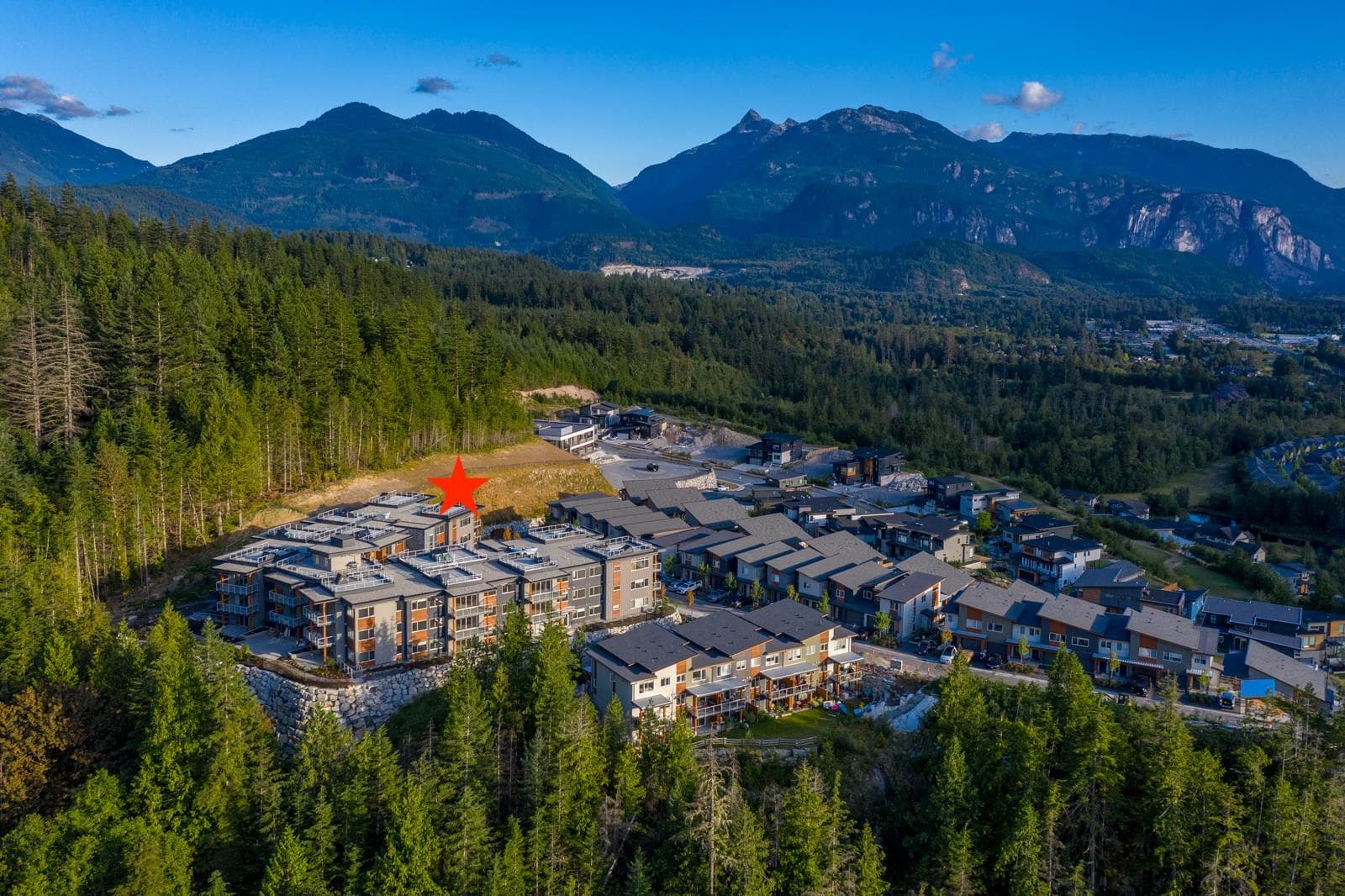 114 - 41328 Skyridge Place, Squamish, V8B 0Y7 — photo 1