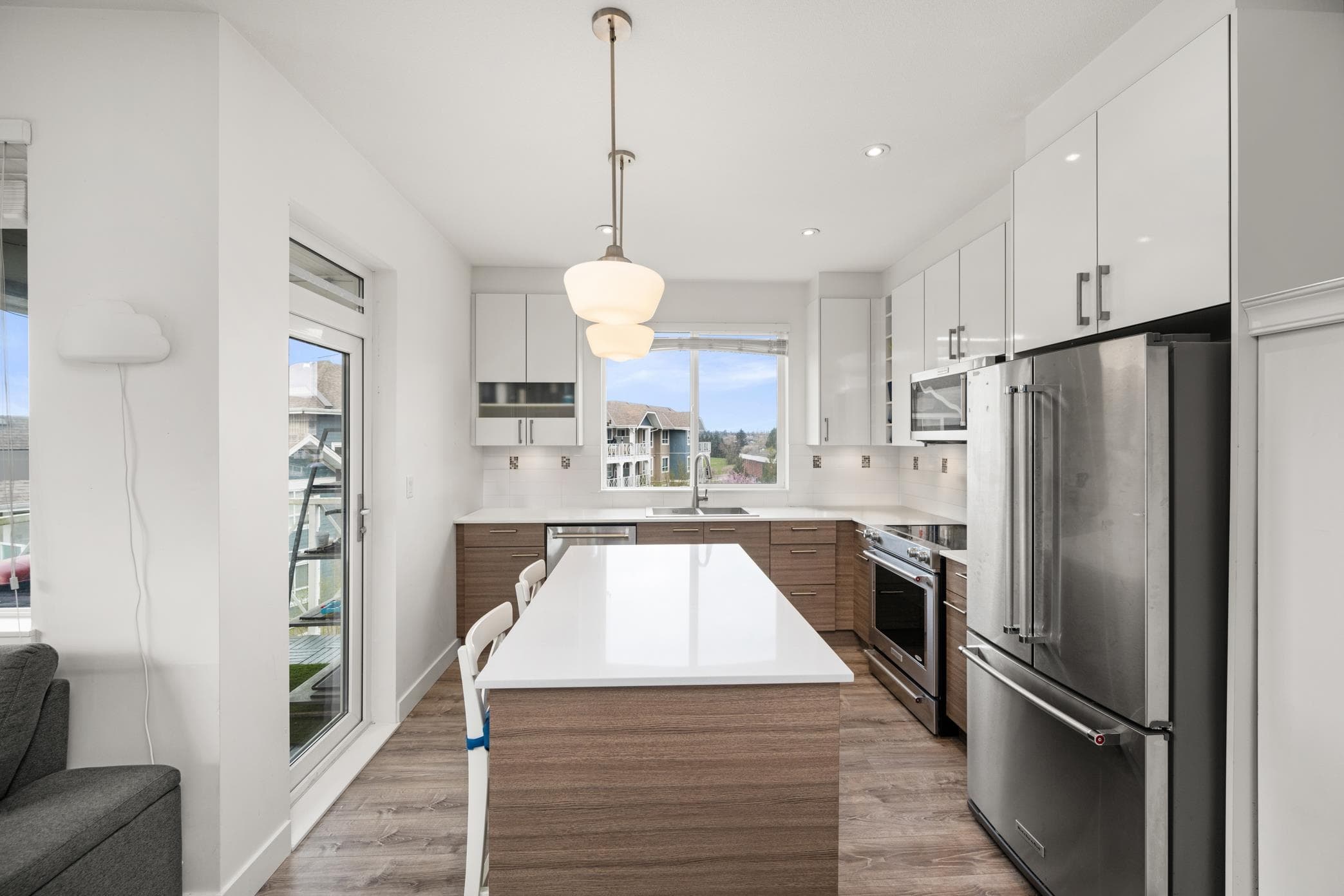 303 - 16388 64 Avenue, Surrey, V3S 6X6 — photo 5
