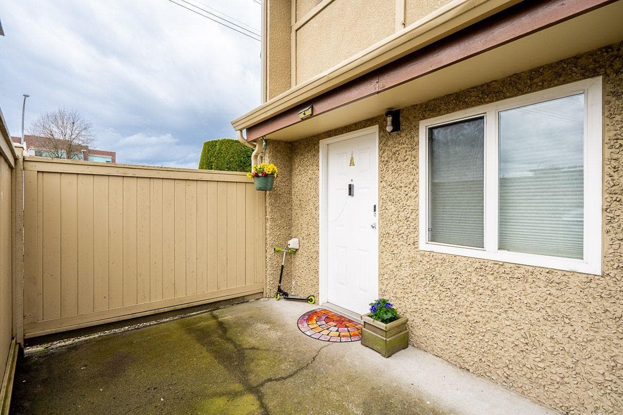 A - 2048 Mccallum Road, Abbotsford, V2S 3N4 — photo 4