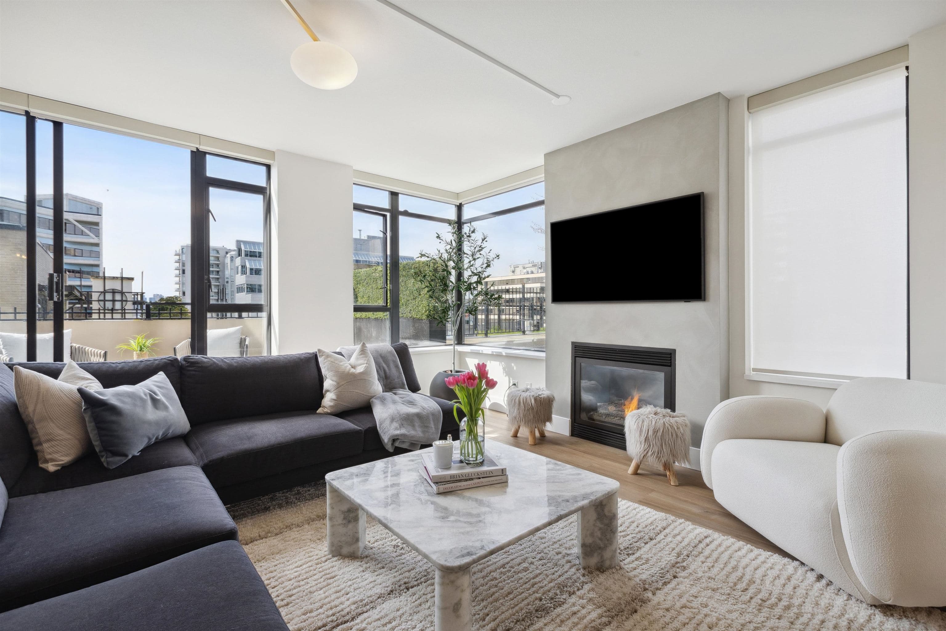 TH3 - 155 W 1st Street, North Vancouver, V7M 3N8 — photo 2