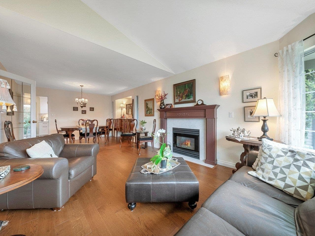 2817 Greenbrier Place, Coquitlam, V3E 2S4 — photo 5