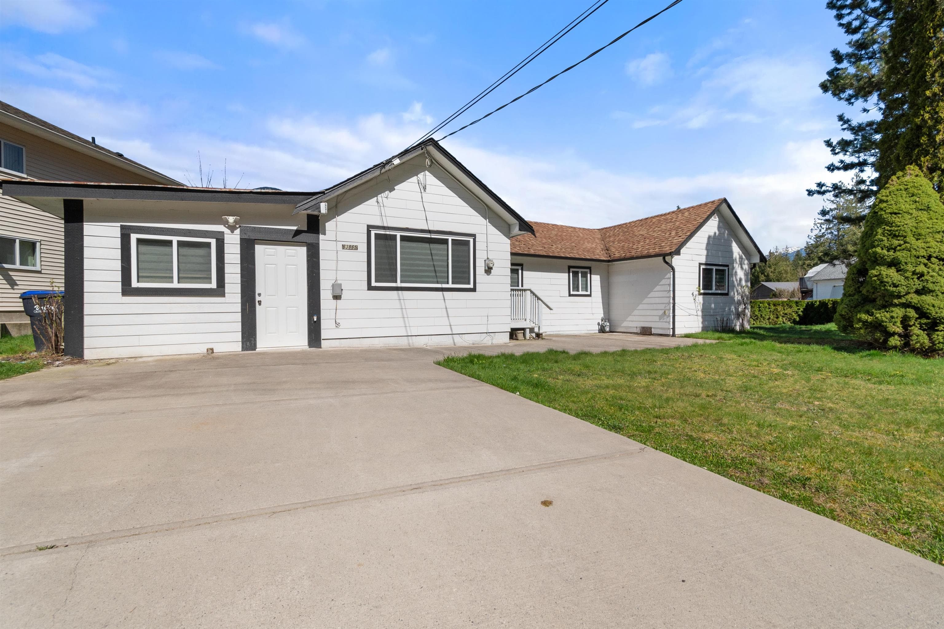 63865 Old Yale Road, Hope