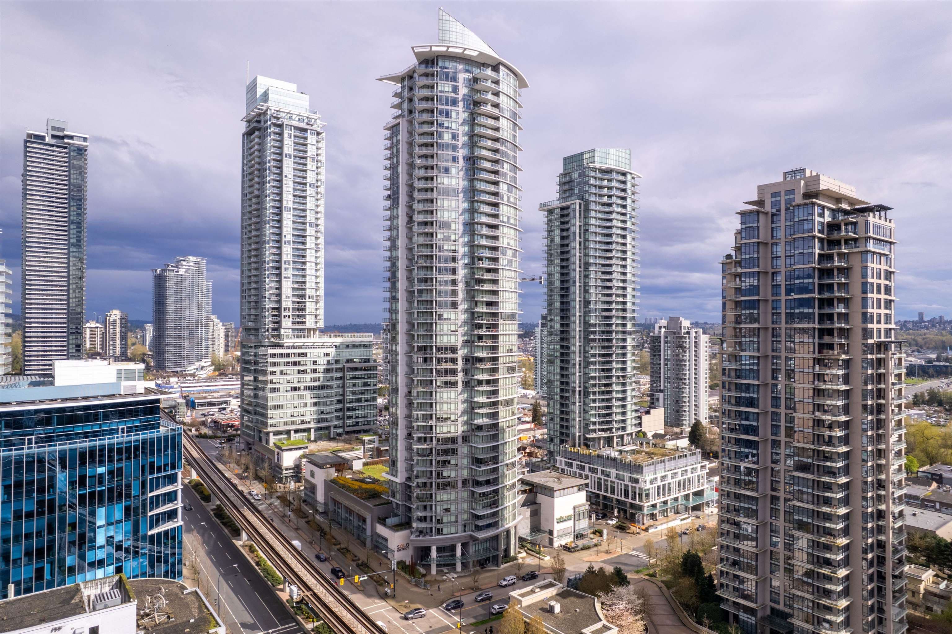 809 - 2008 Rosser Avenue, Burnaby, V5C 0H8 — photo 1
