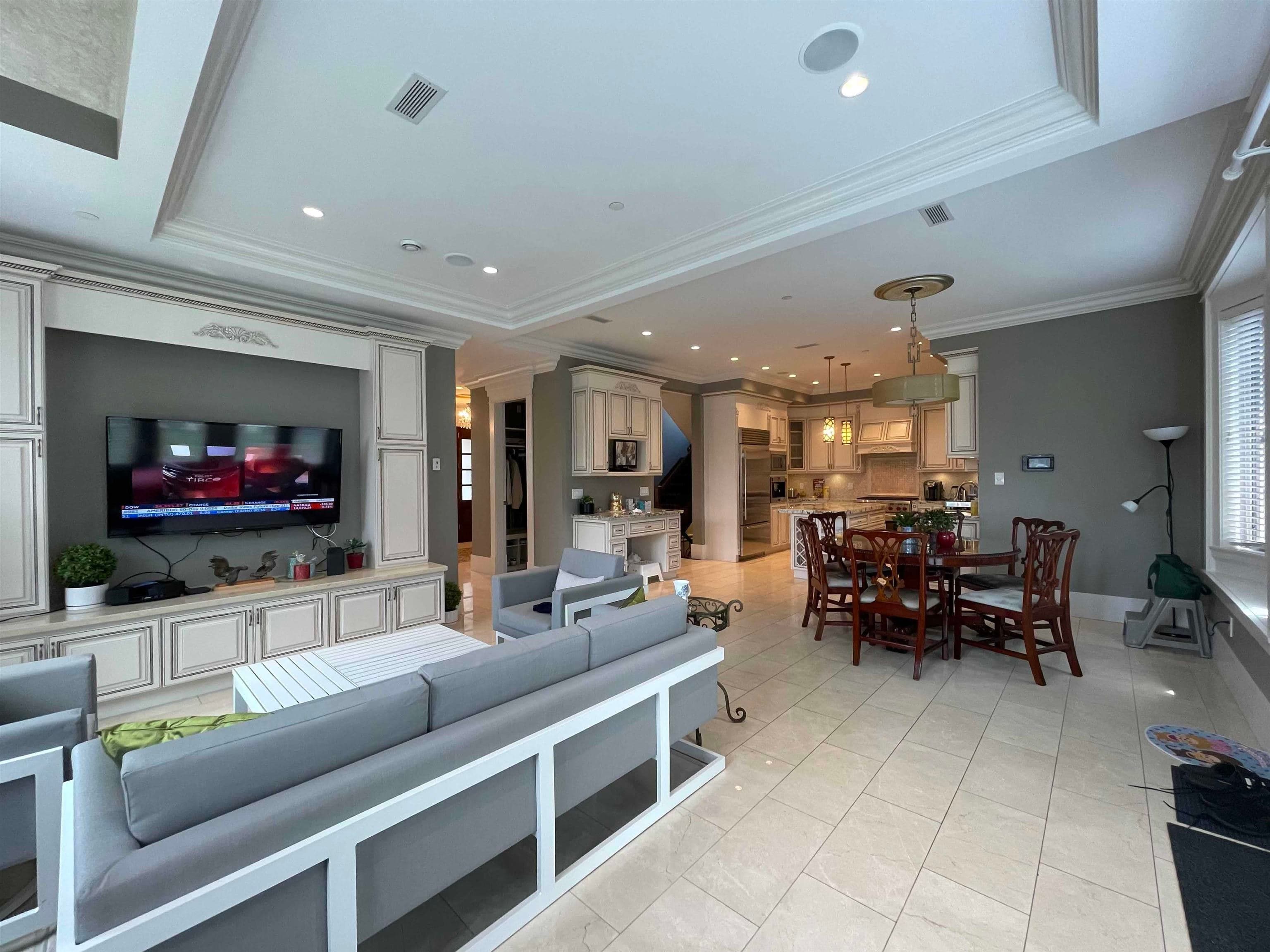 7586 Angus Drive, Vancouver