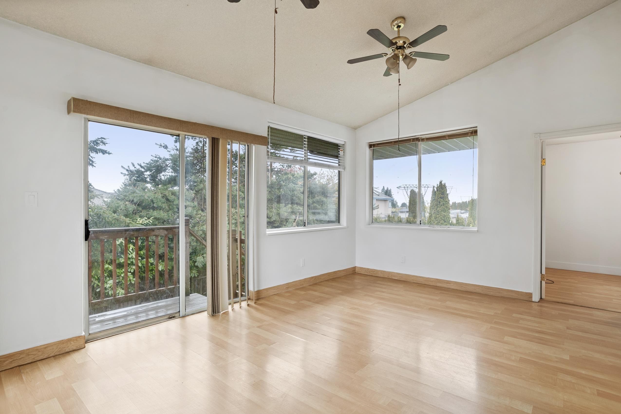 6129 126 Street, Surrey, V3X 1V7 — photo 2