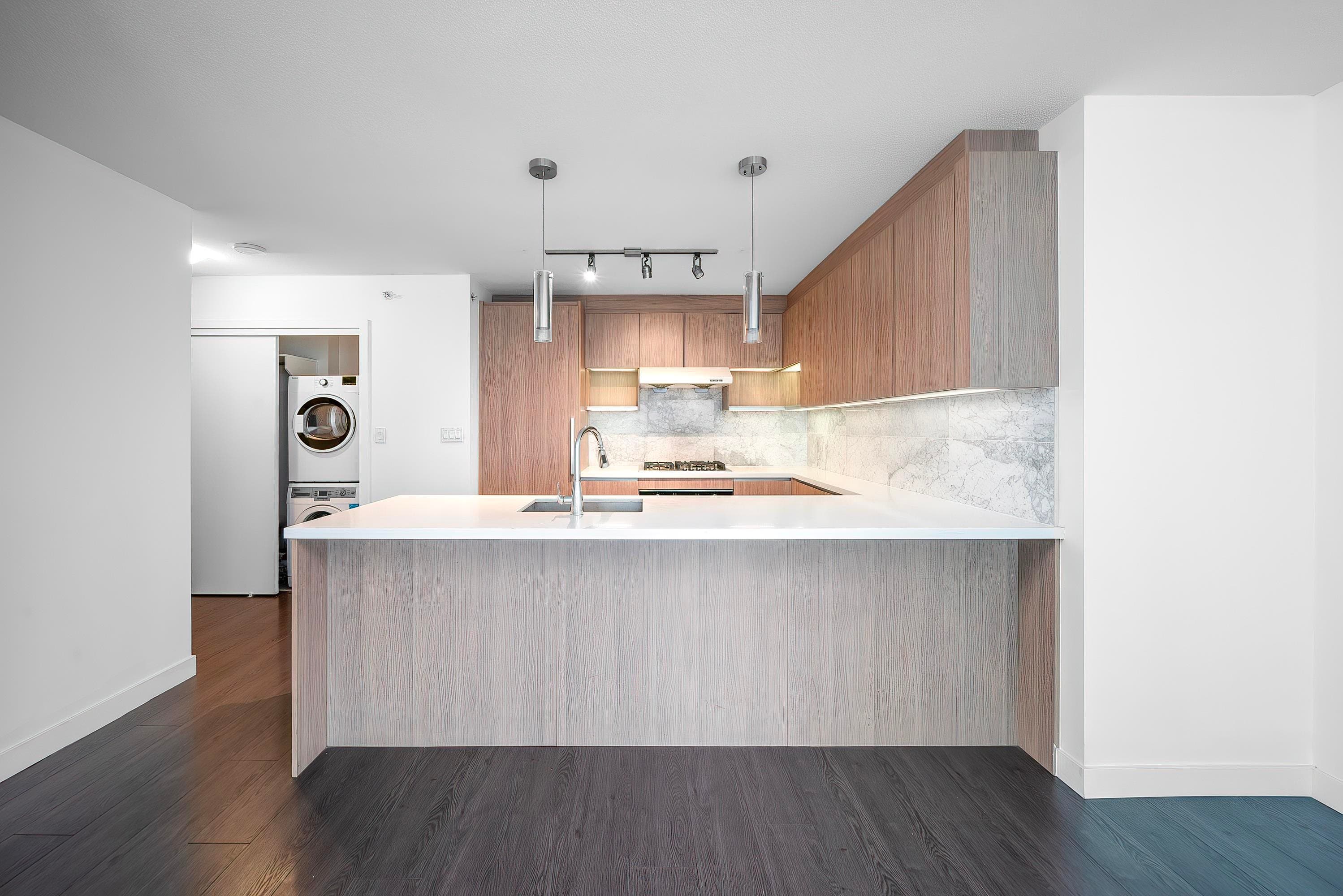 1606 - 13750 100 Avenue, Surrey, V3T 0L3 — photo 5