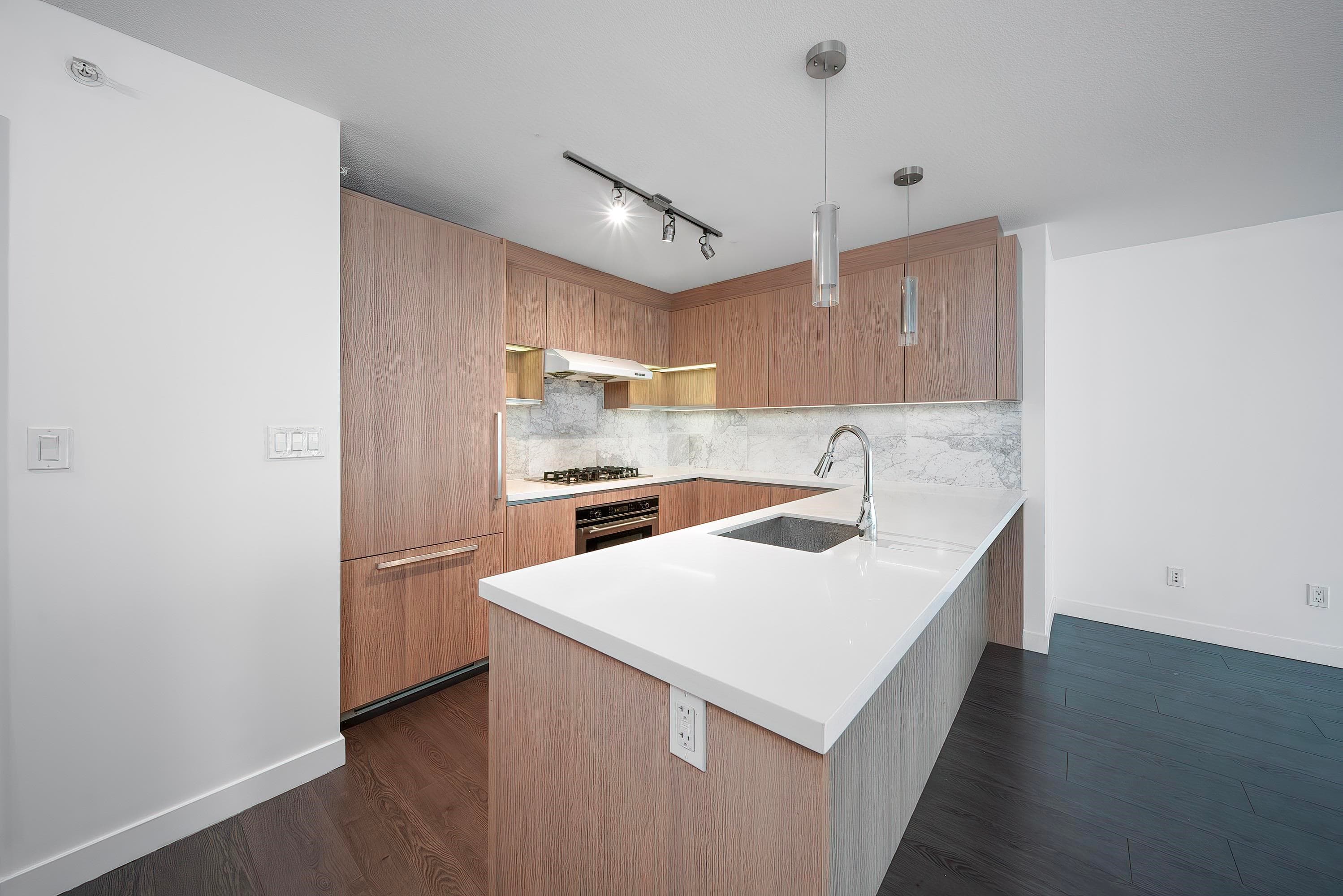 1606 - 13750 100 Avenue, Surrey, V3T 0L3 — photo 4