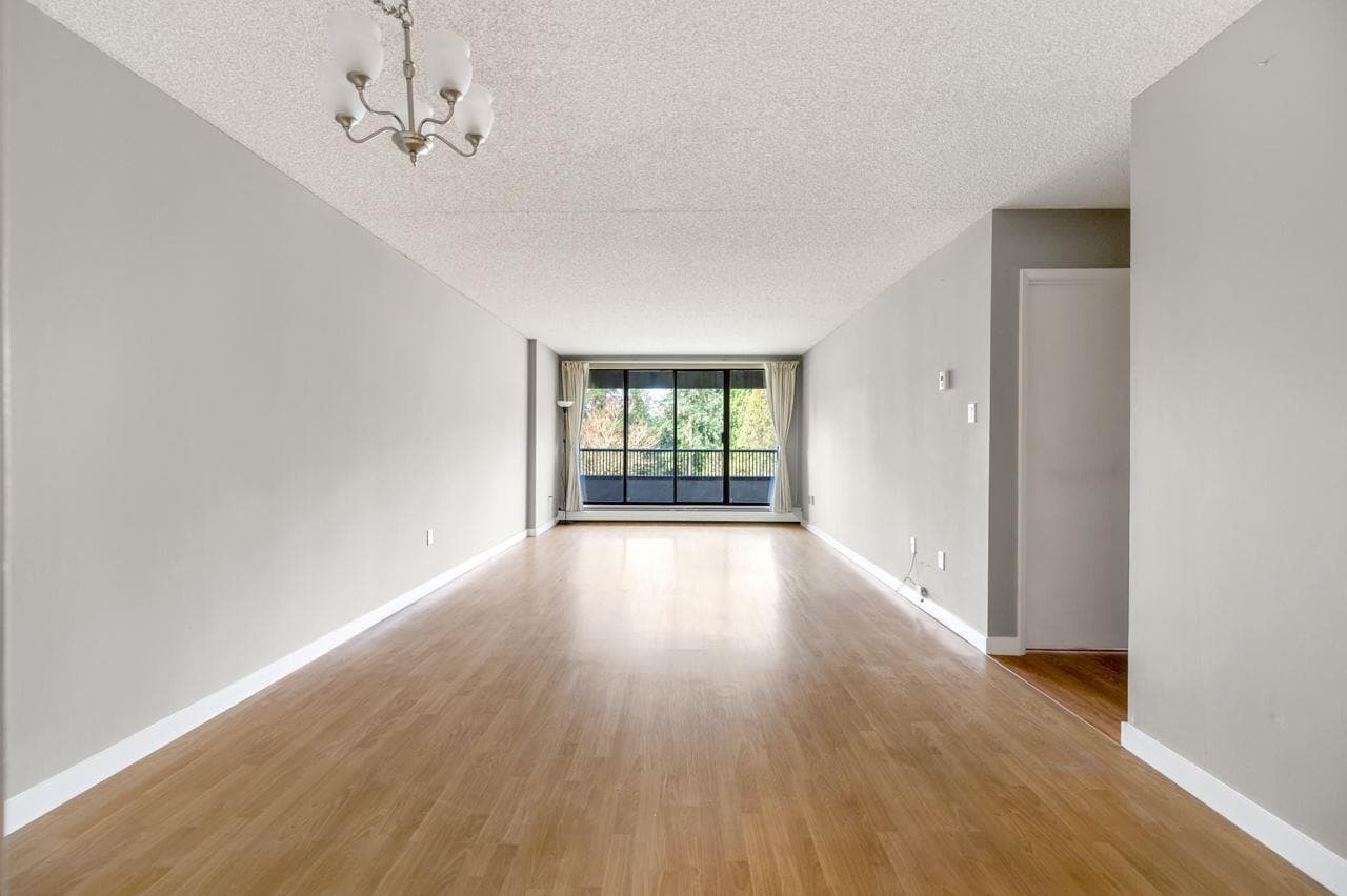 608 - 6595 Willingdon Avenue, Burnaby, V5H 4E5 — photo 4