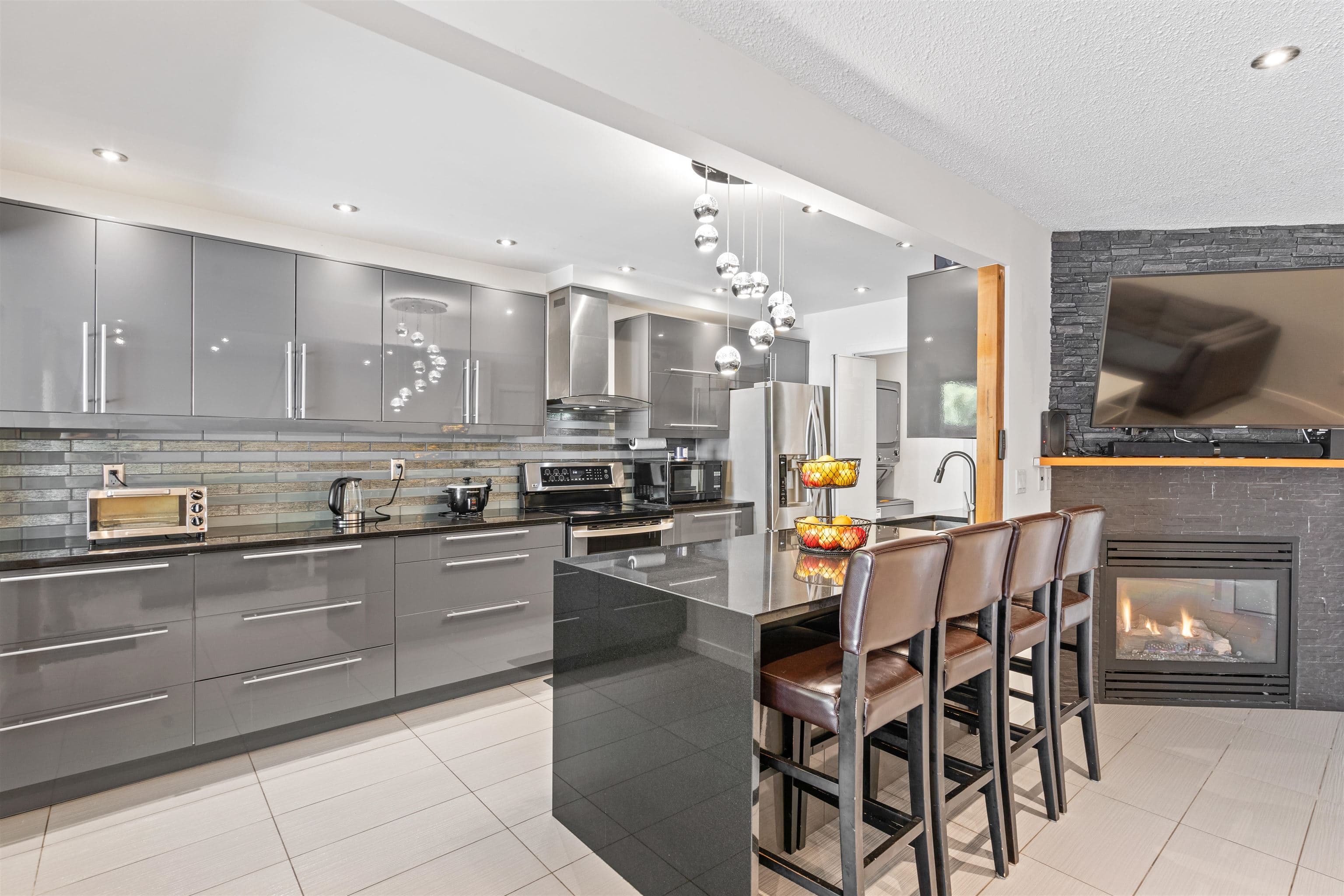 2535 Gordon Avenue, Port Coquitlam