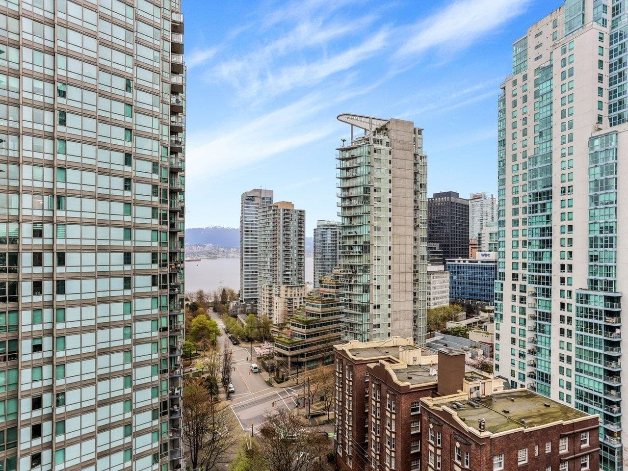 1709 - 1331 W Georgia Street, Vancouver, V6E 4P1 — photo 2