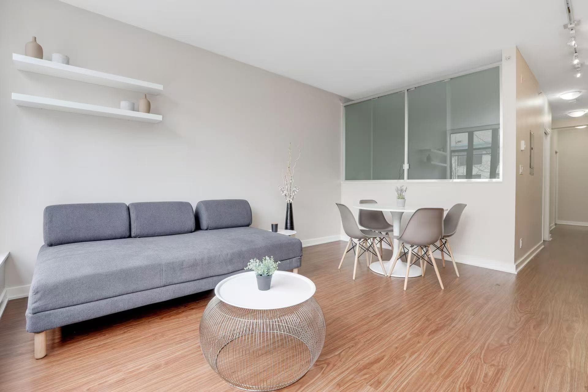 209 - 1249 Granville Street, Vancouver, V6Z 1M5 — photo 2