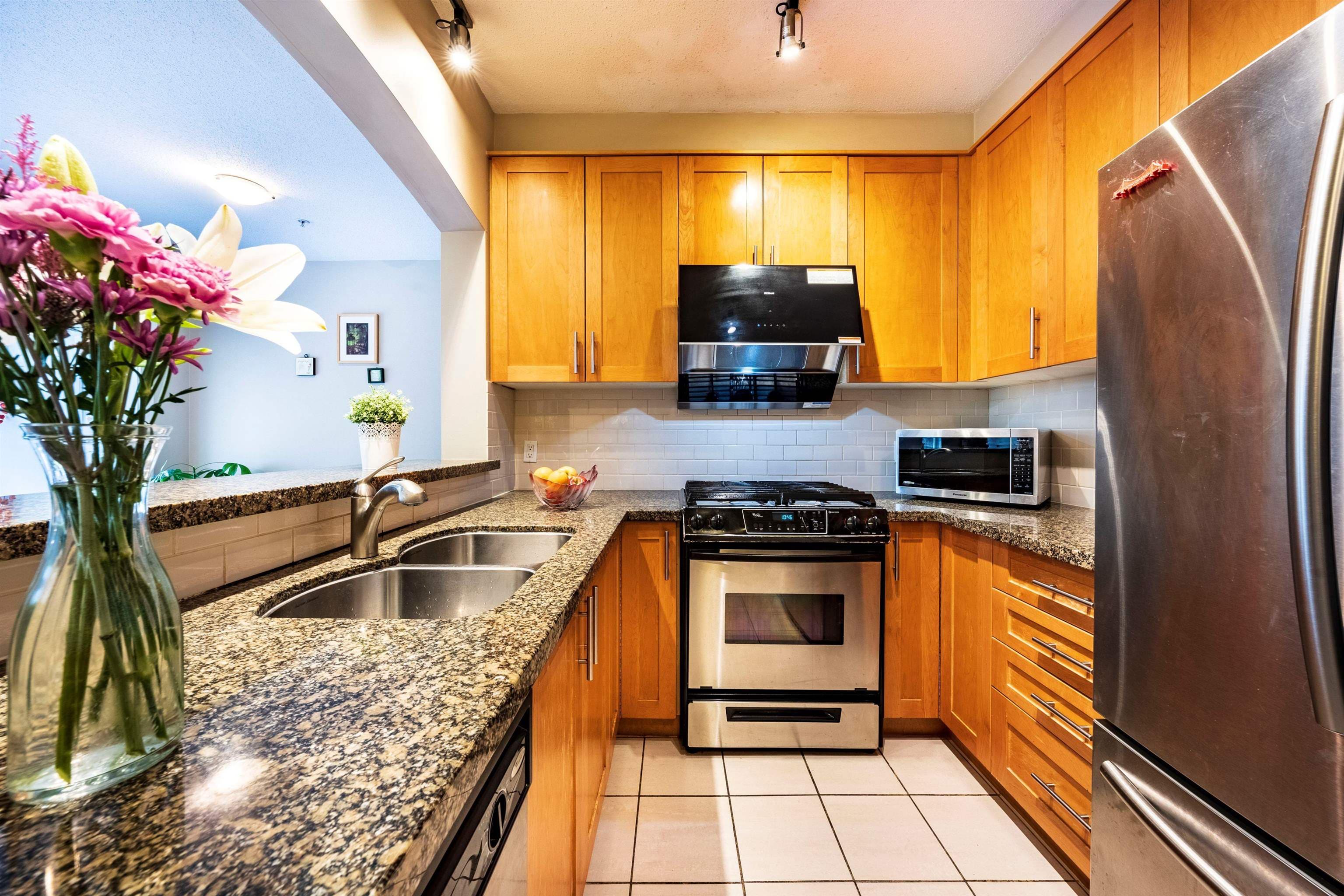 215 - 4885 Valley Drive, Vancouver, V6J 5M7 — photo 4