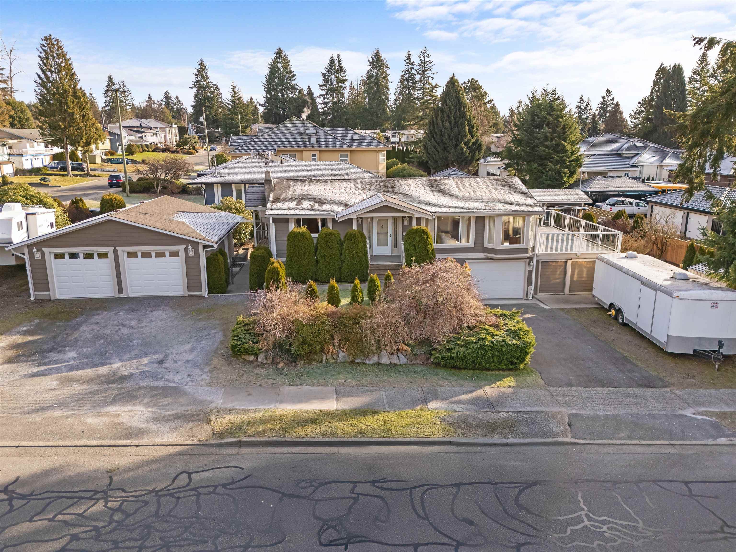 551 Poirier Street, Coquitlam, V3J 6A6 — photo 3