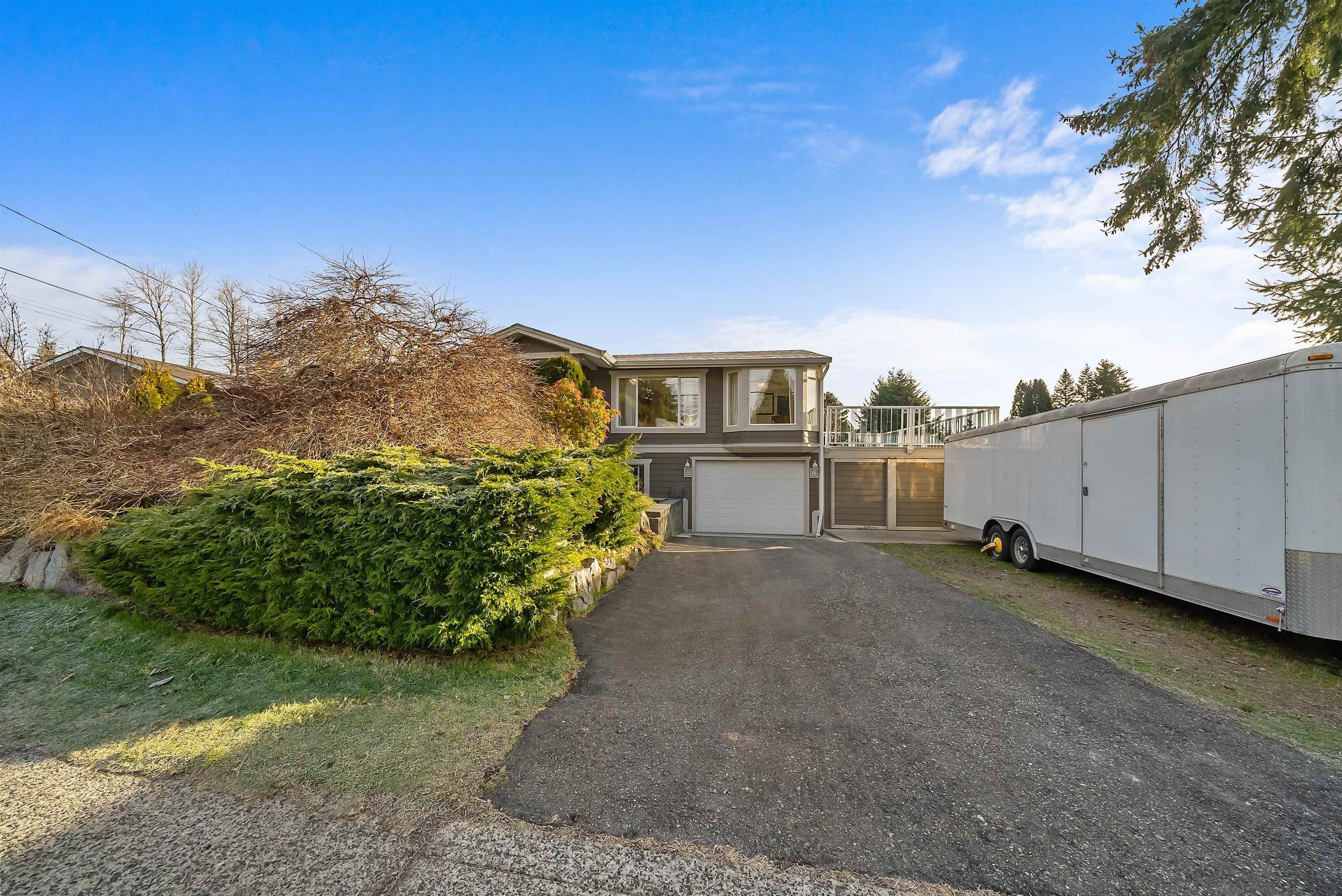 551 Poirier Street, Coquitlam, V3J 6A6 — photo 5