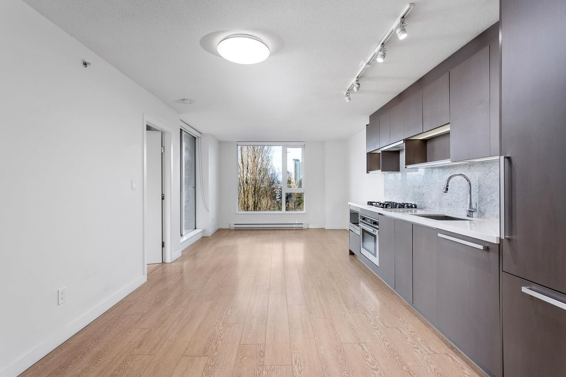 909 - 13696 100 Avenue, Surrey, V3T 0L5 — photo 3