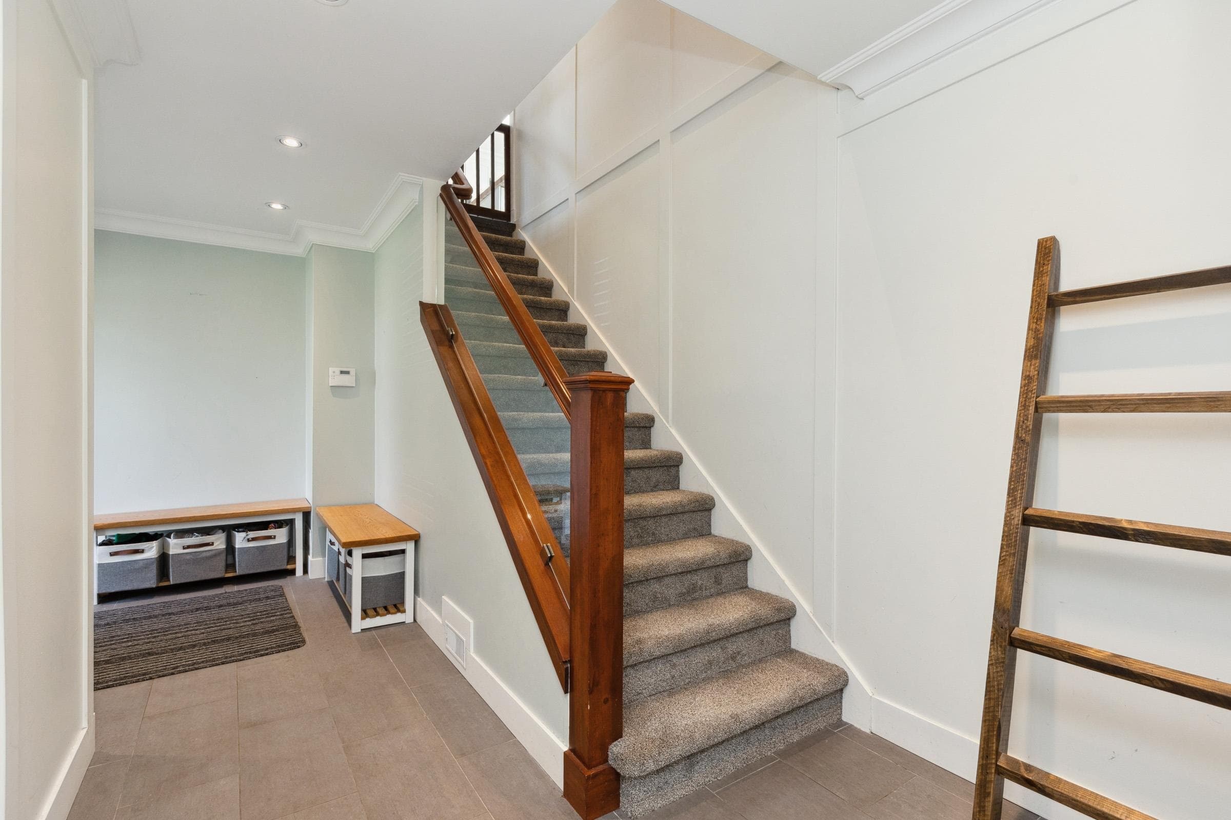 14418 16a Avenue, Surrey, V4A 5T8 — photo 3