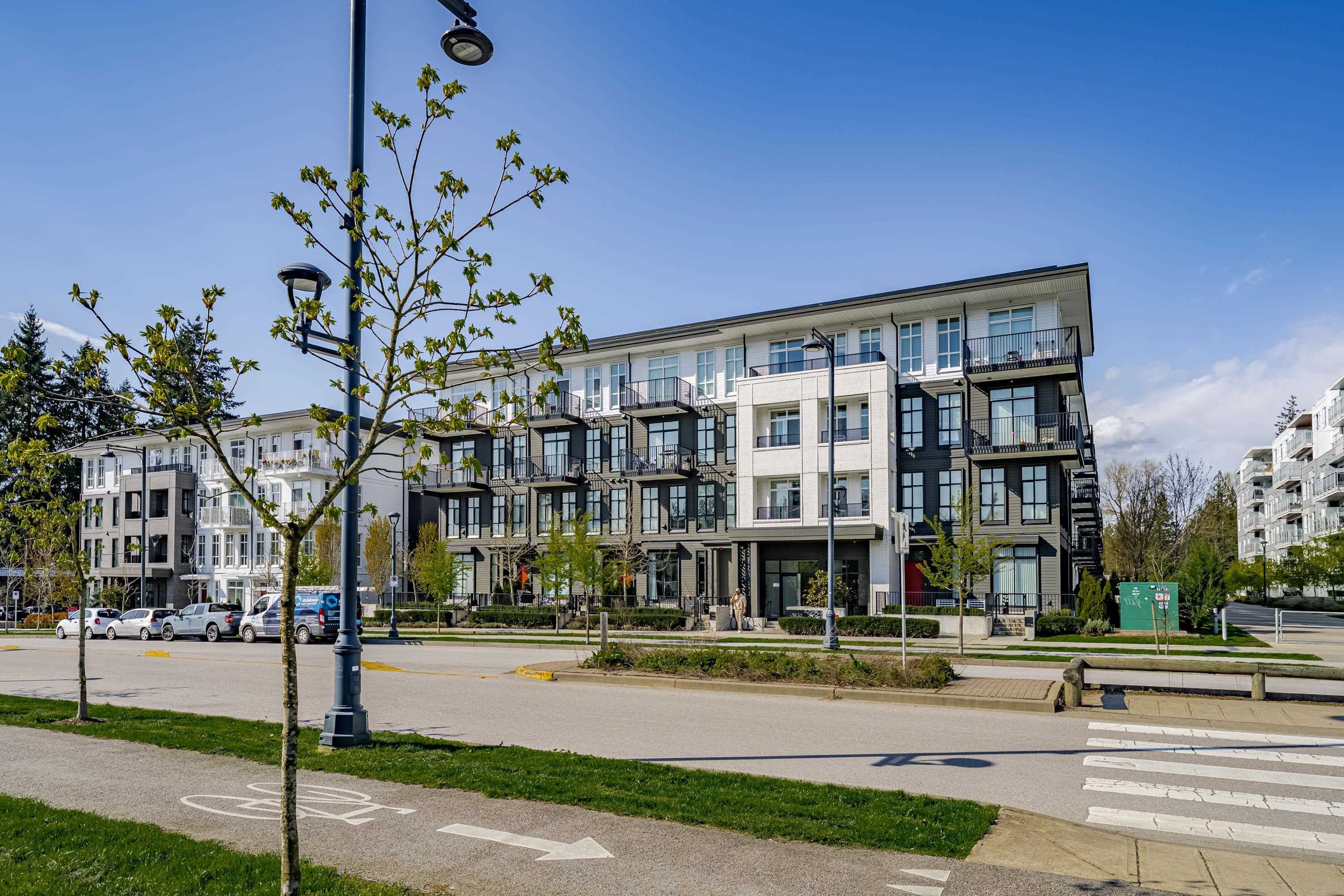 318 - 13933 105 Boulevard, Surrey, V3T 0R6 — photo 1