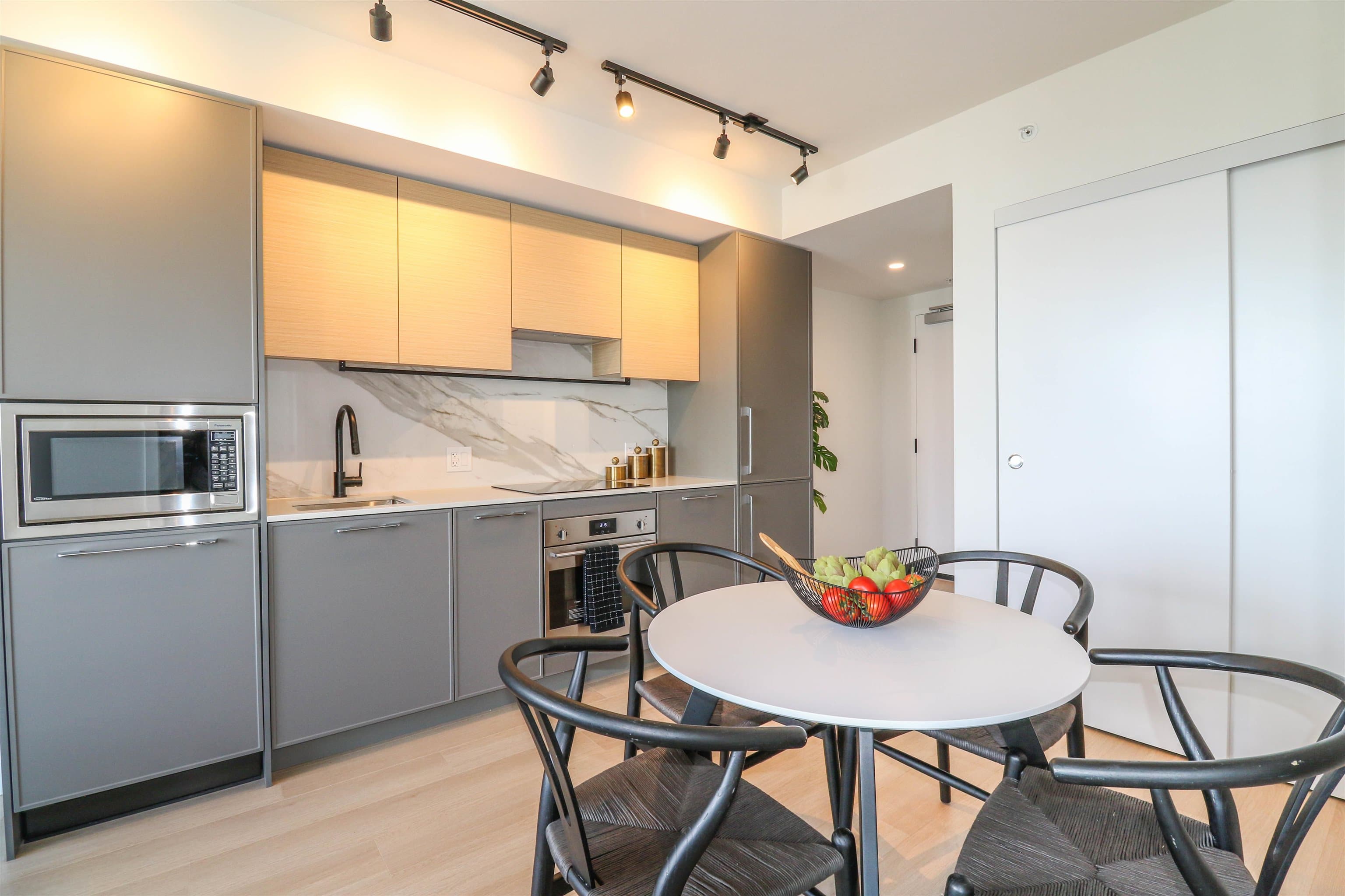 2107 - 13725 George Junction Boulevard, Surrey, V3T 4Y3 — photo 5