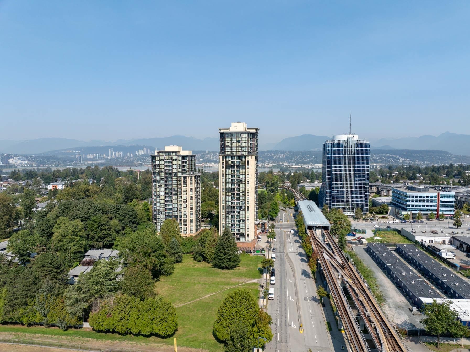 1903 - 10777 University Drive, Surrey, V3T 0E6 — photo 2